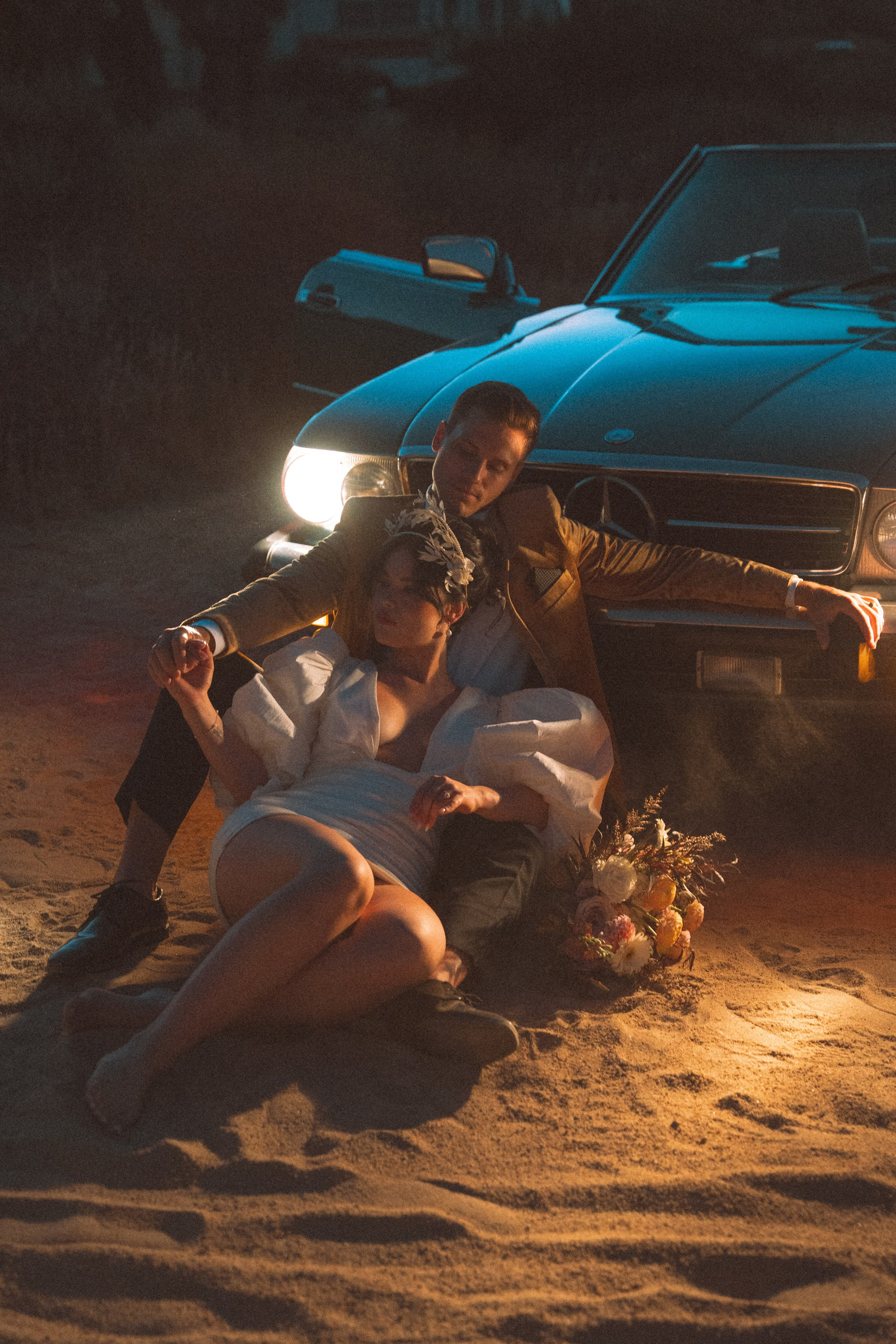 Joshua Tree wedding. Joshua tree elopement. Wedding for 2. Wedding photographer Joshua Tree. Elopement photographer in Joshua Tree. Couples photographer in Joshua Tree. Elopement in Joshua Tree