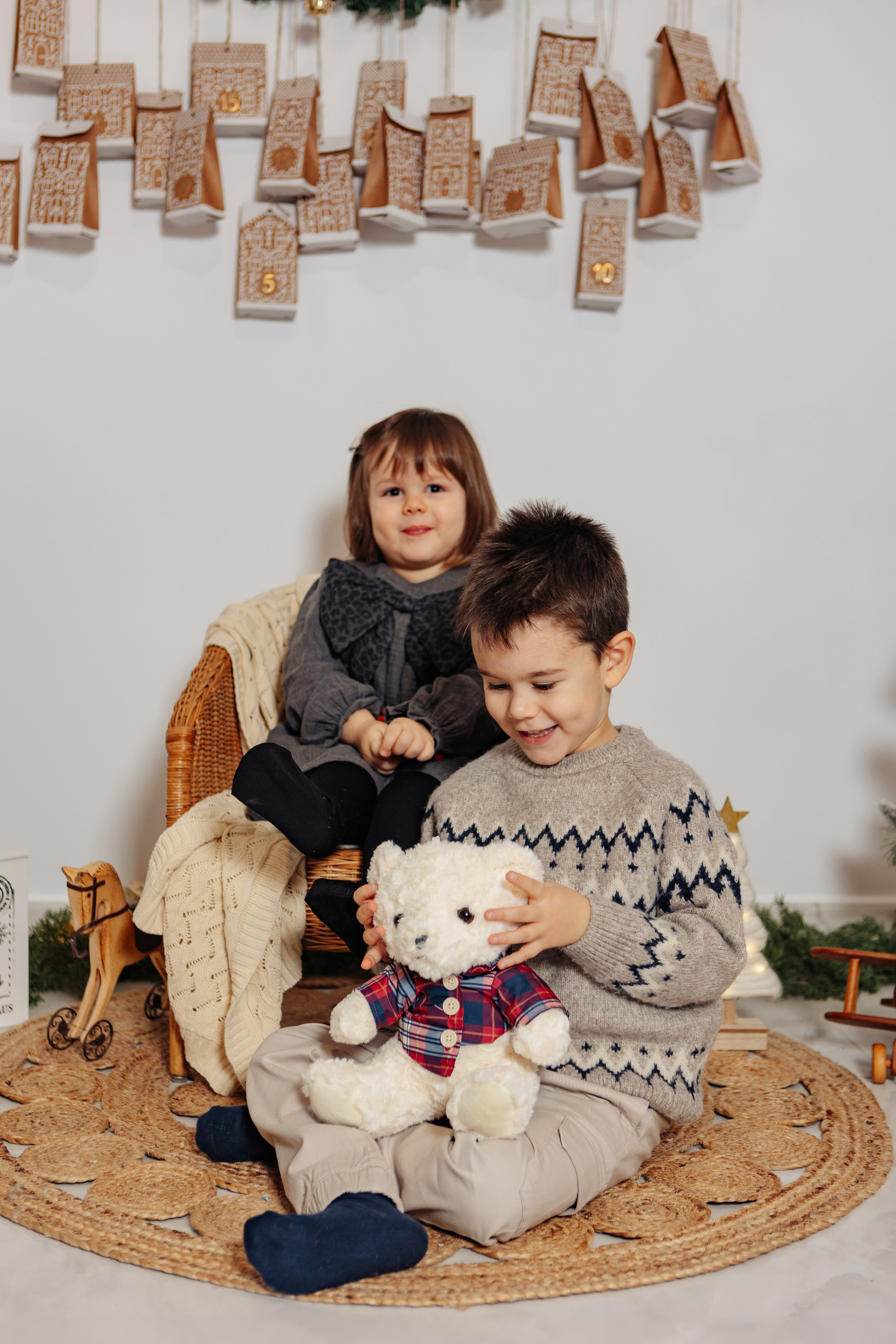 Familia Codreanu. Cristina Andronache fotograf Brașov fotograf de familie fotograf de nunta Brașov