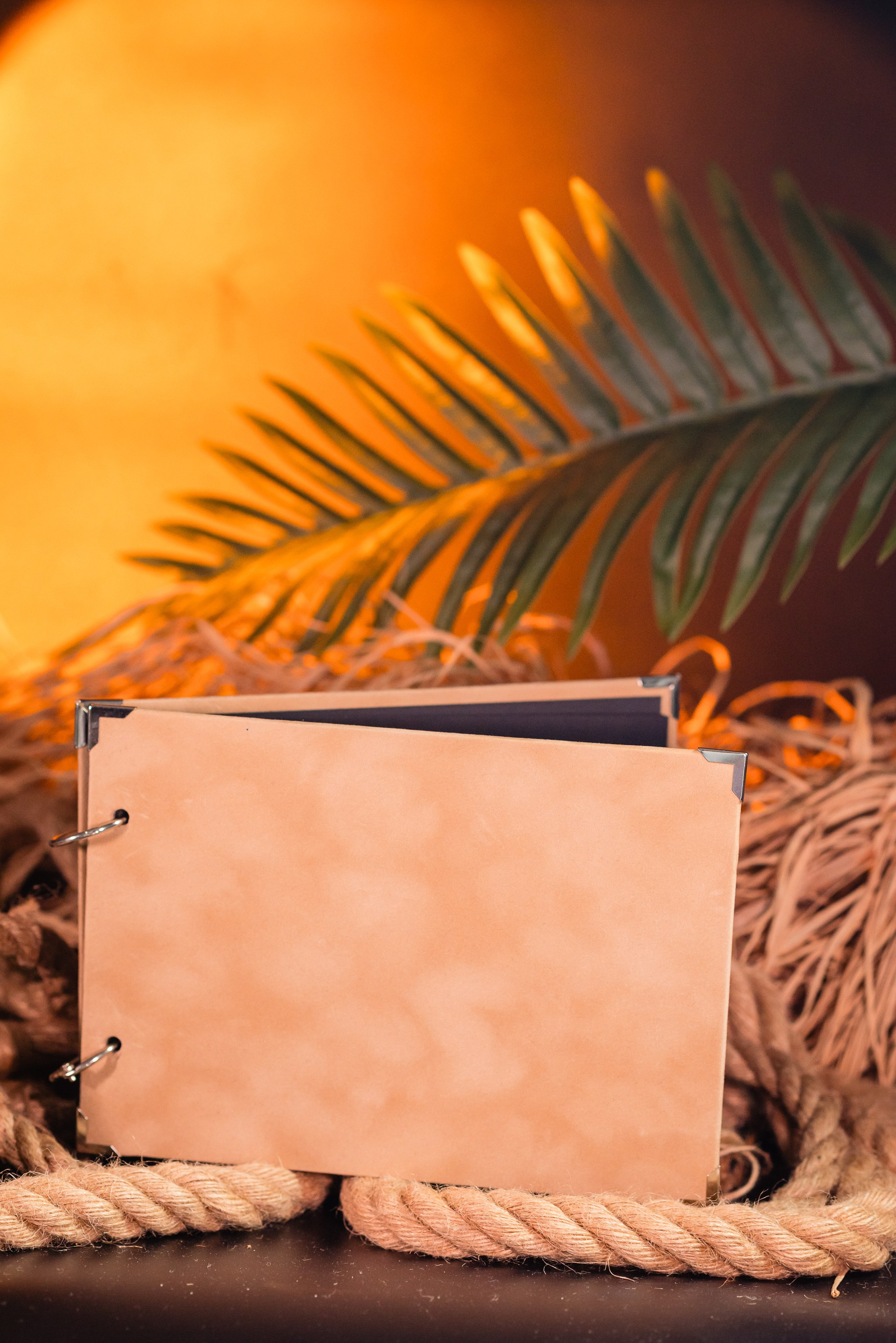 Cutii de stik- Ariana Events. Giani Maftei