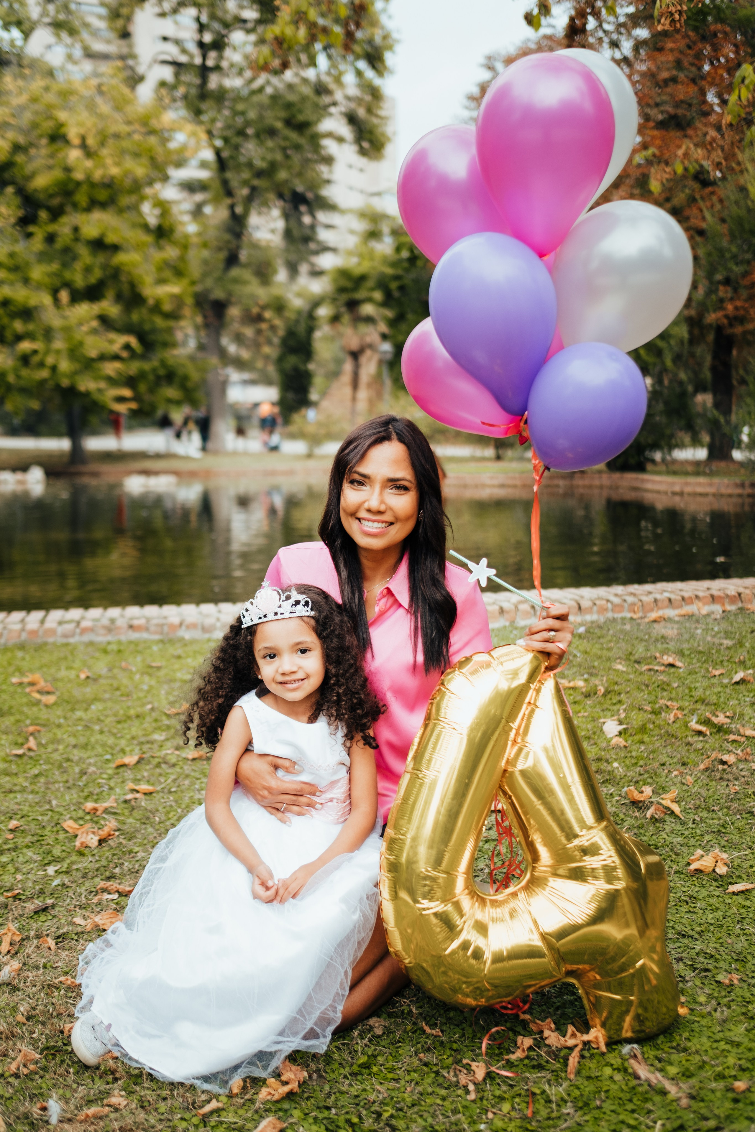 Sesión de Fotos de Cumpleaños en Madrid | Smash Cake, 15, 19, 40 Años – Rainbox Estudio. Rainbox Estudio de Fotografía