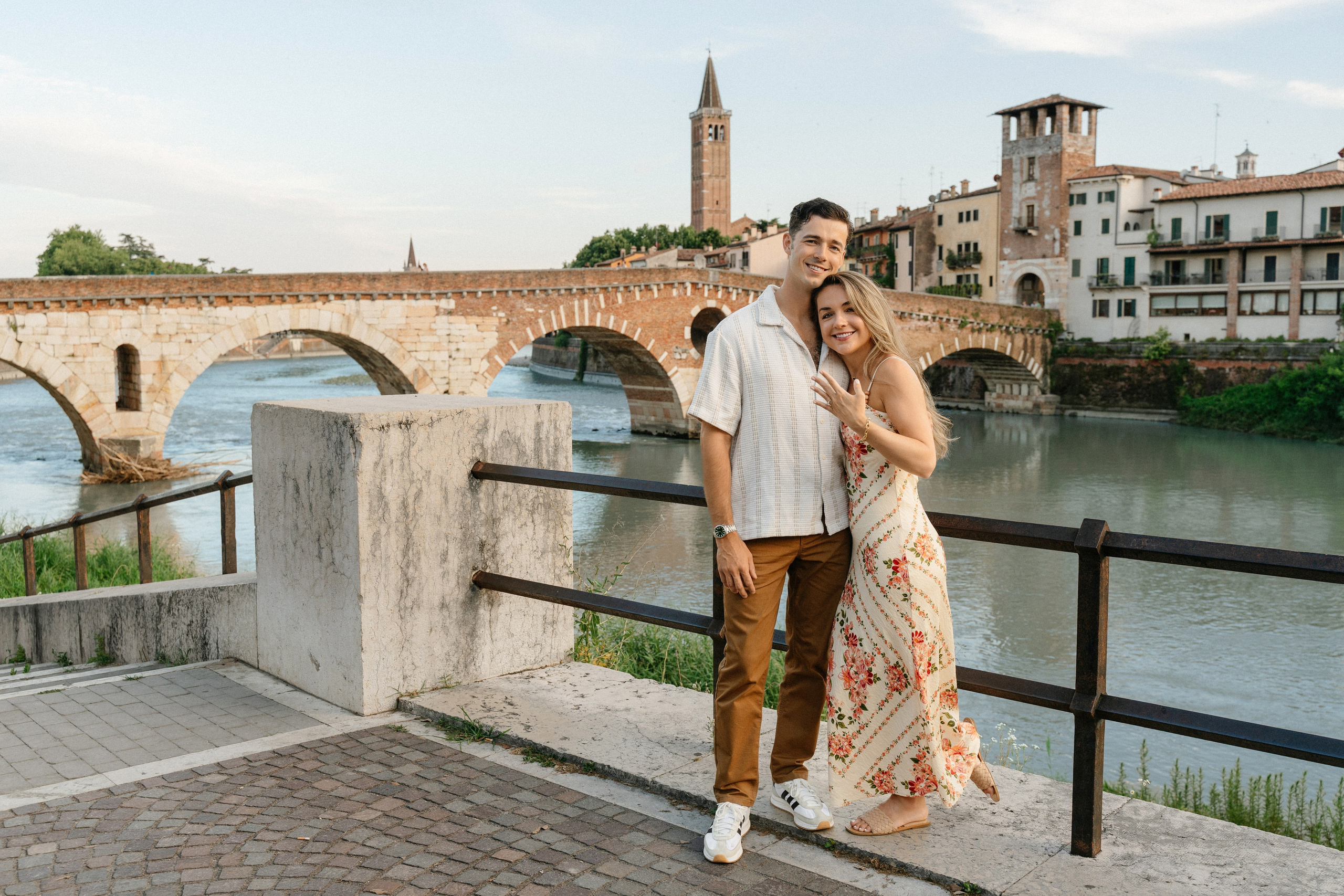 motional engagement proposal at Ponte Pietra in the heart of Verona
