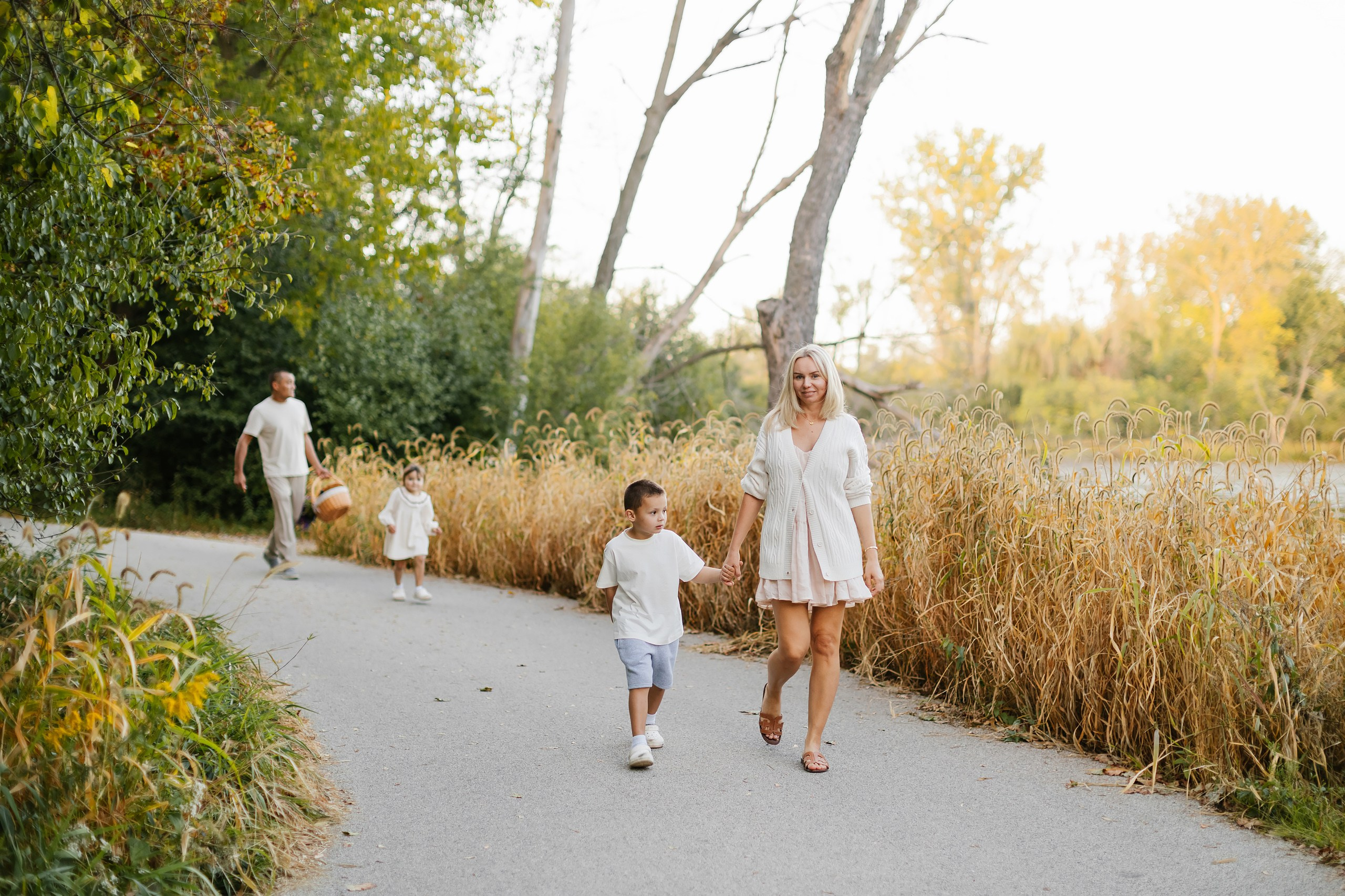 09.30.25 Family Photoshoot. Wedding family event photographer in Chicago Nick Yushevich