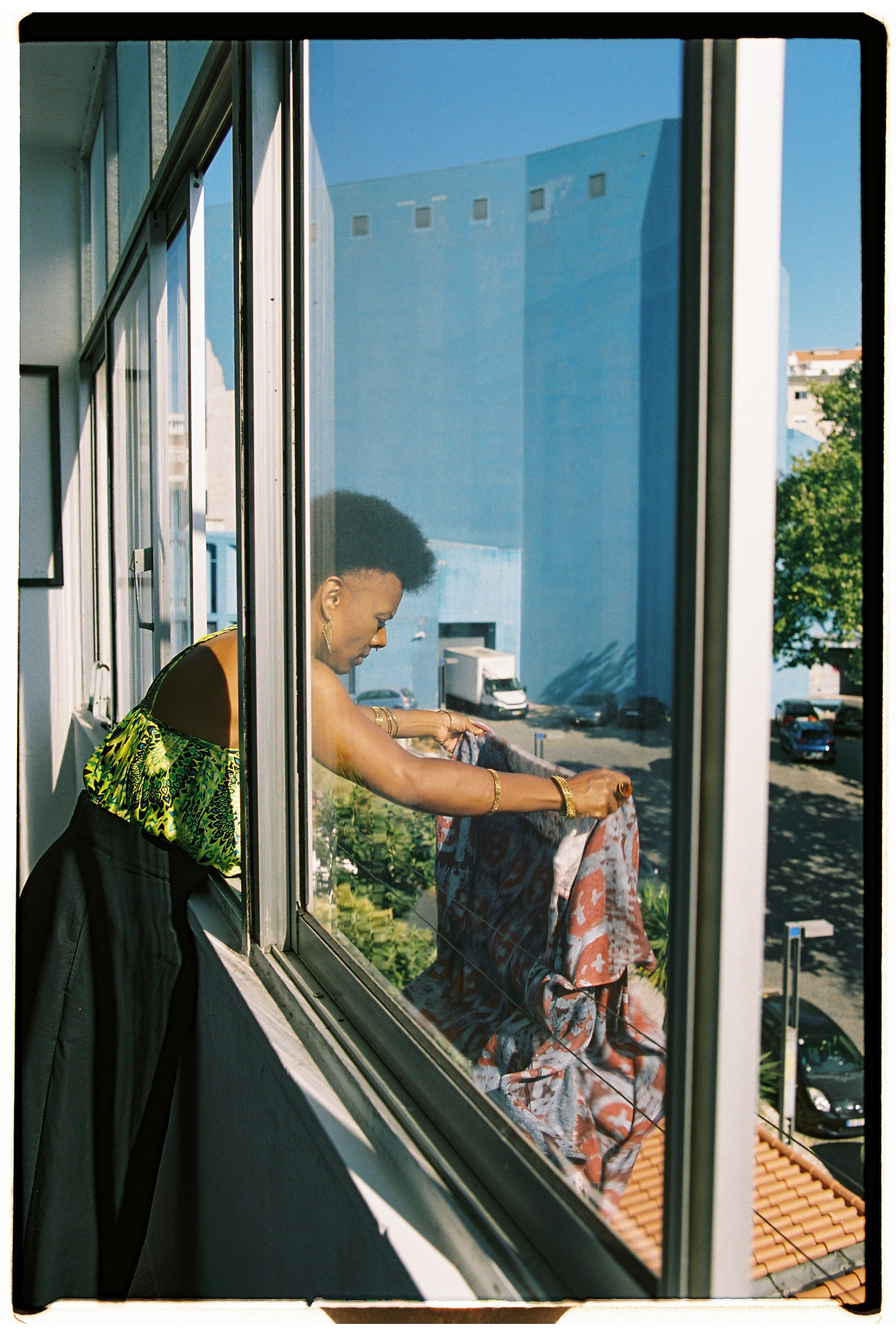 What sustain us — Alessandra. A visual practice of being-with
