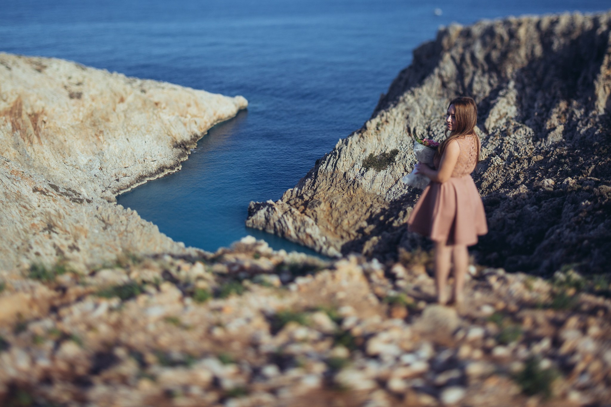 Ronalds & Svetlana, Crete. Denny Savon — Photographer in Santorini | Weddings, Love Stories & Flying Dress