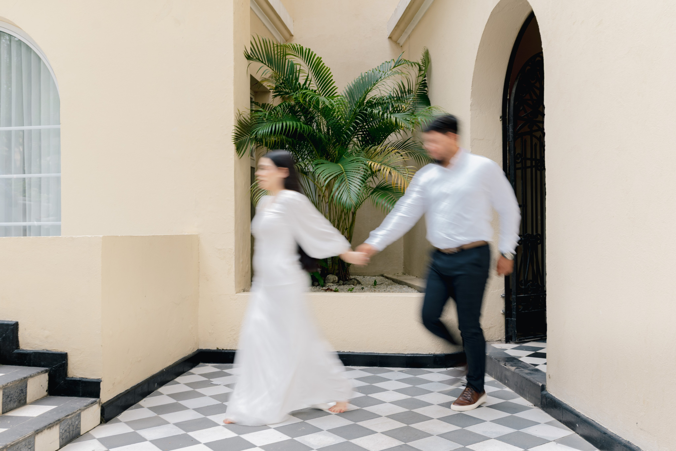 Preboda en iconico Hotel el Prado de Barranquilla. Wedding Photographers in Colombia · BanderArt Photography Carlos and Linda