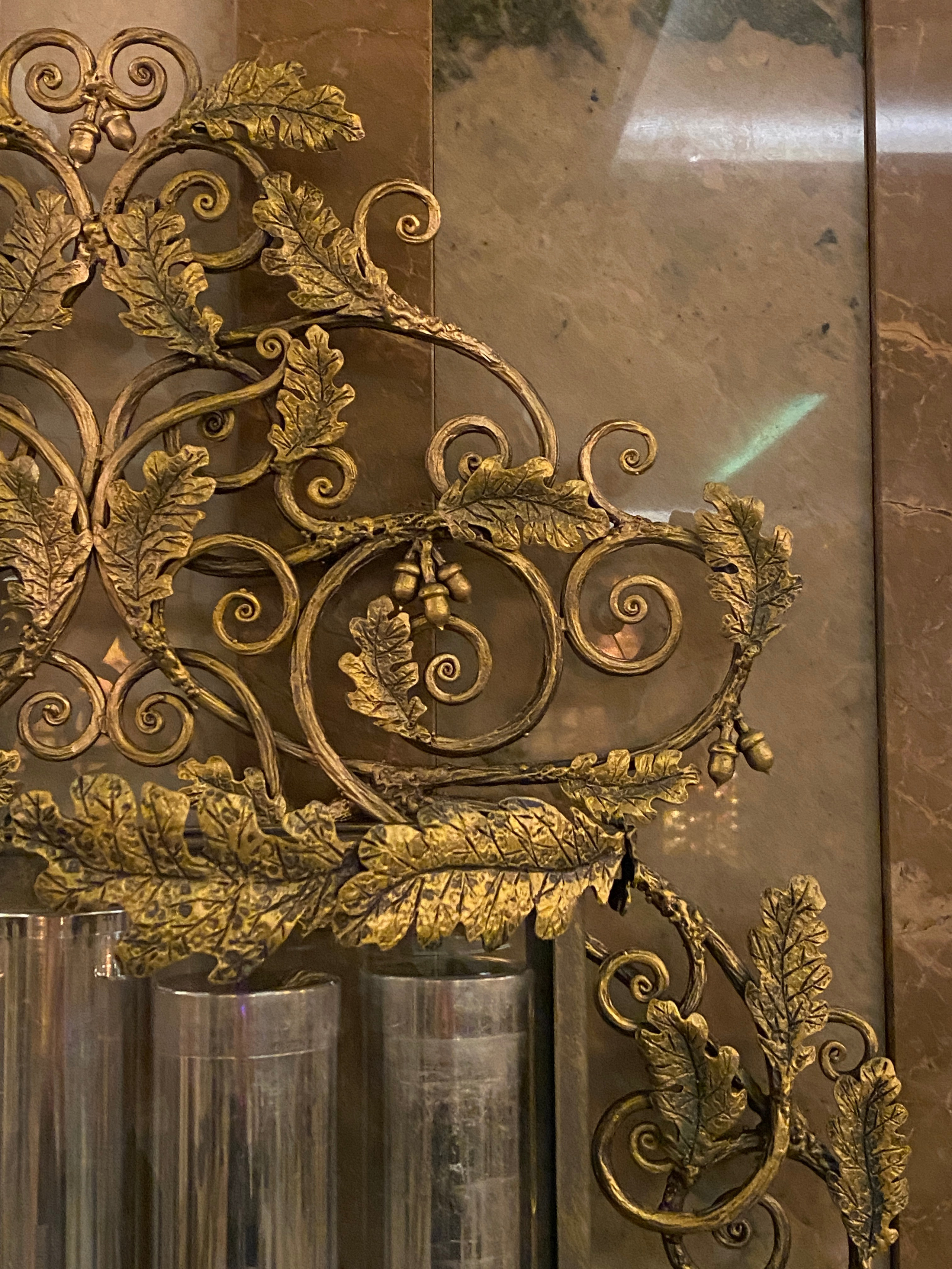 Вместилище Капсул с частичками земли с воинских захоронений. Скульптор кузнец Мария Тарлецкая