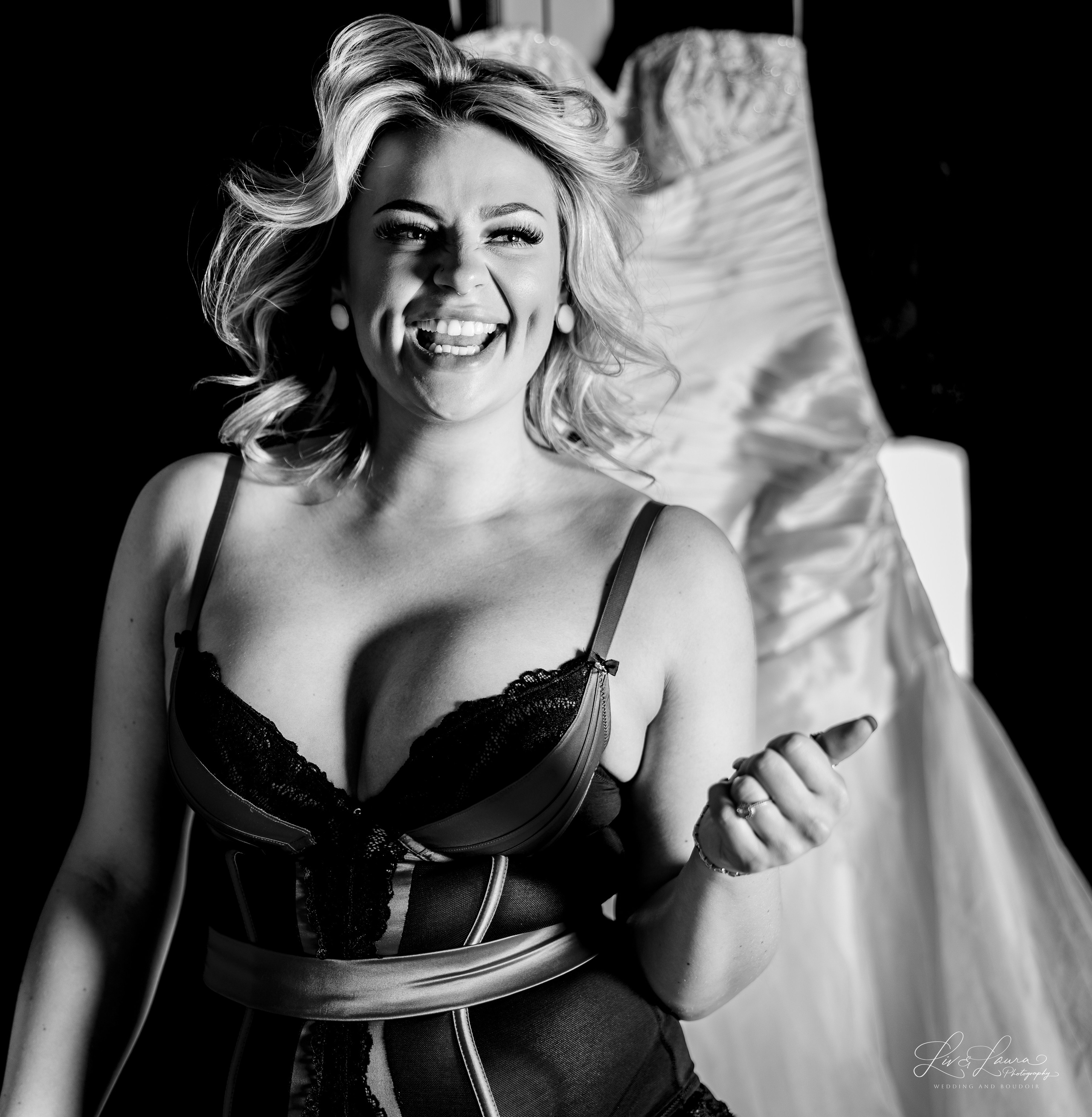 Marilyn Monroe Style boudoir. Wedding and boudoir photography by Liv and Laura