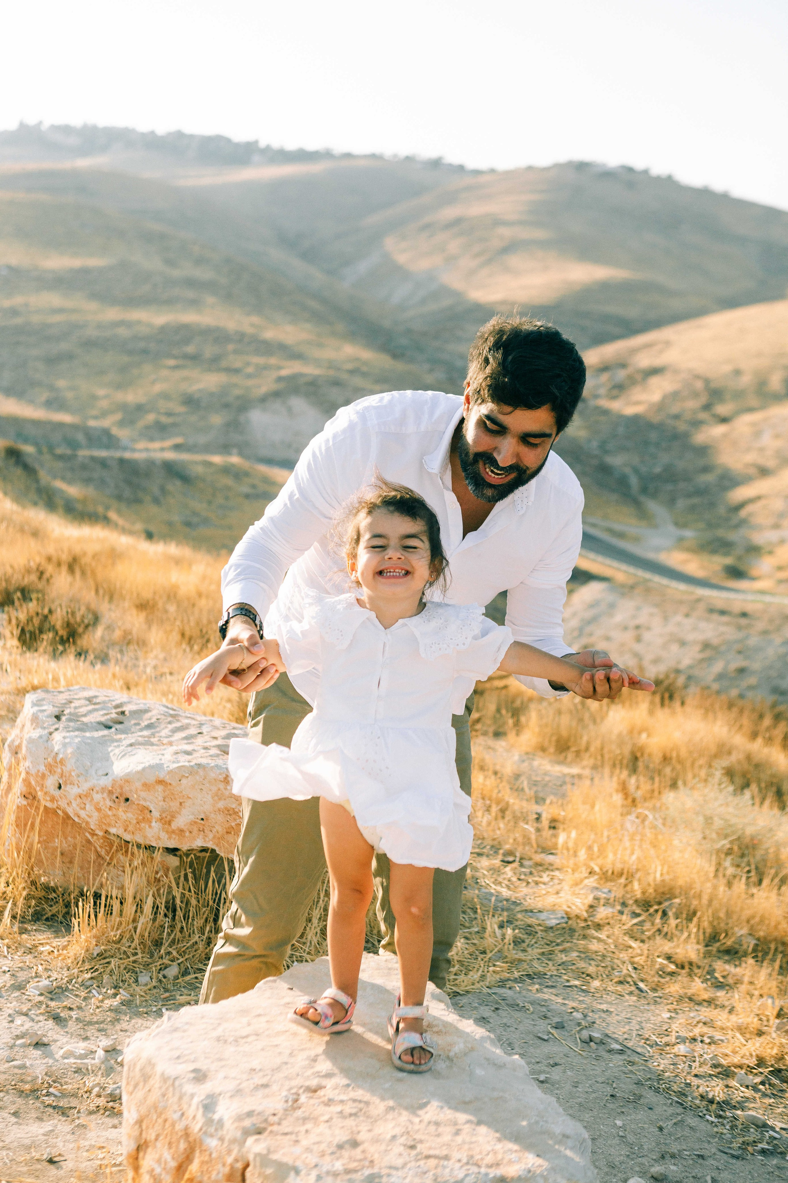 PREGNANT PHOTOSESSION IN THE DESERT. PHOTOGRAPHER IN ISRAEL