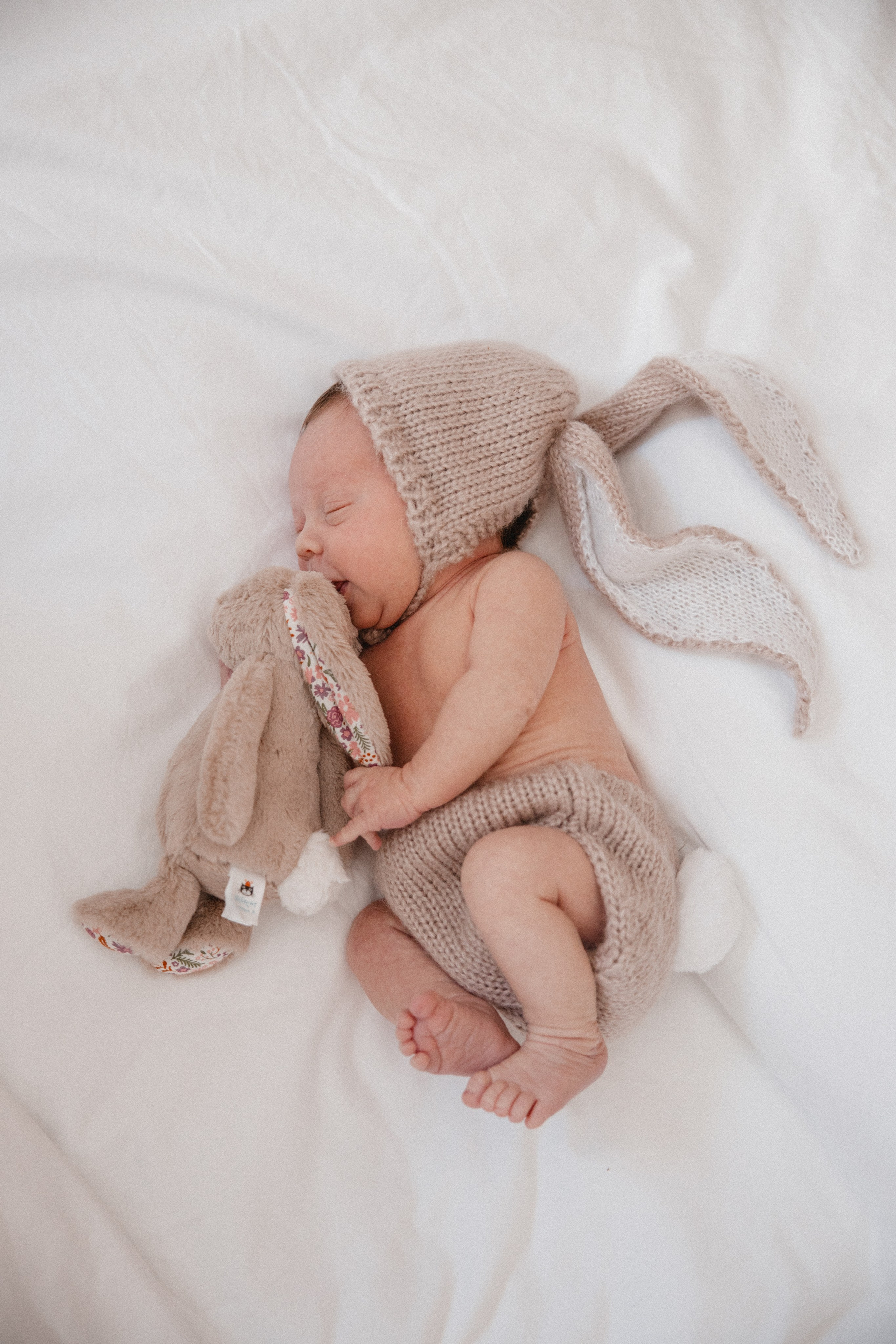 Neugeborenenfotos Zuhause. Hochzeitsfotografie |Hochzeitsfotograf Bochum | Hochzeitsfotograf Dortmund | Hochzeitsfotograf Essen | Hochzeitsfotograf Ruhrgebiet