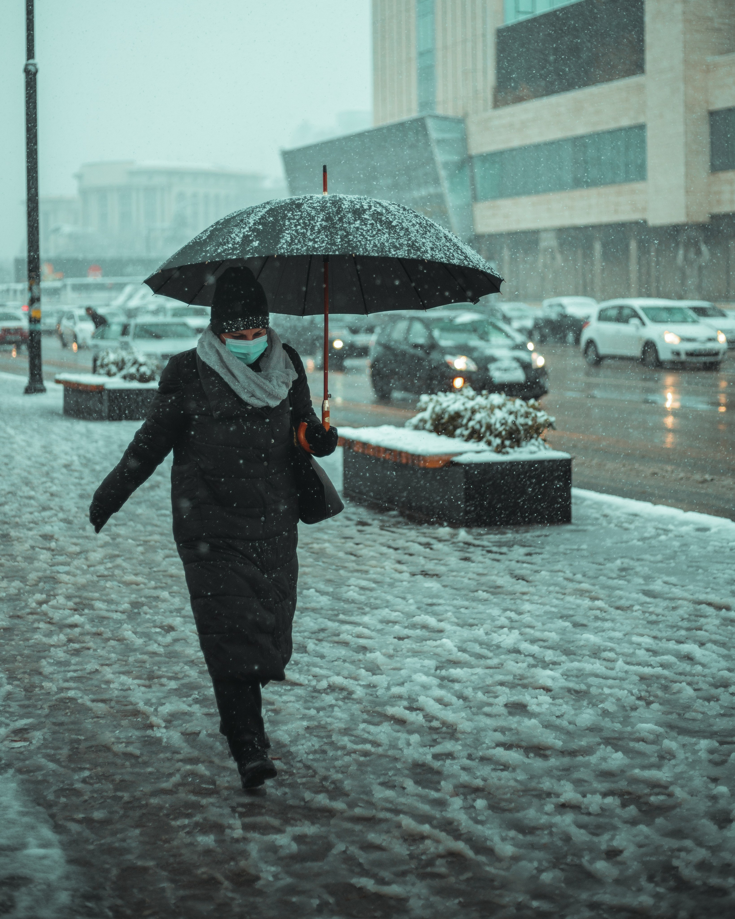 T B I L I S I. Bspander