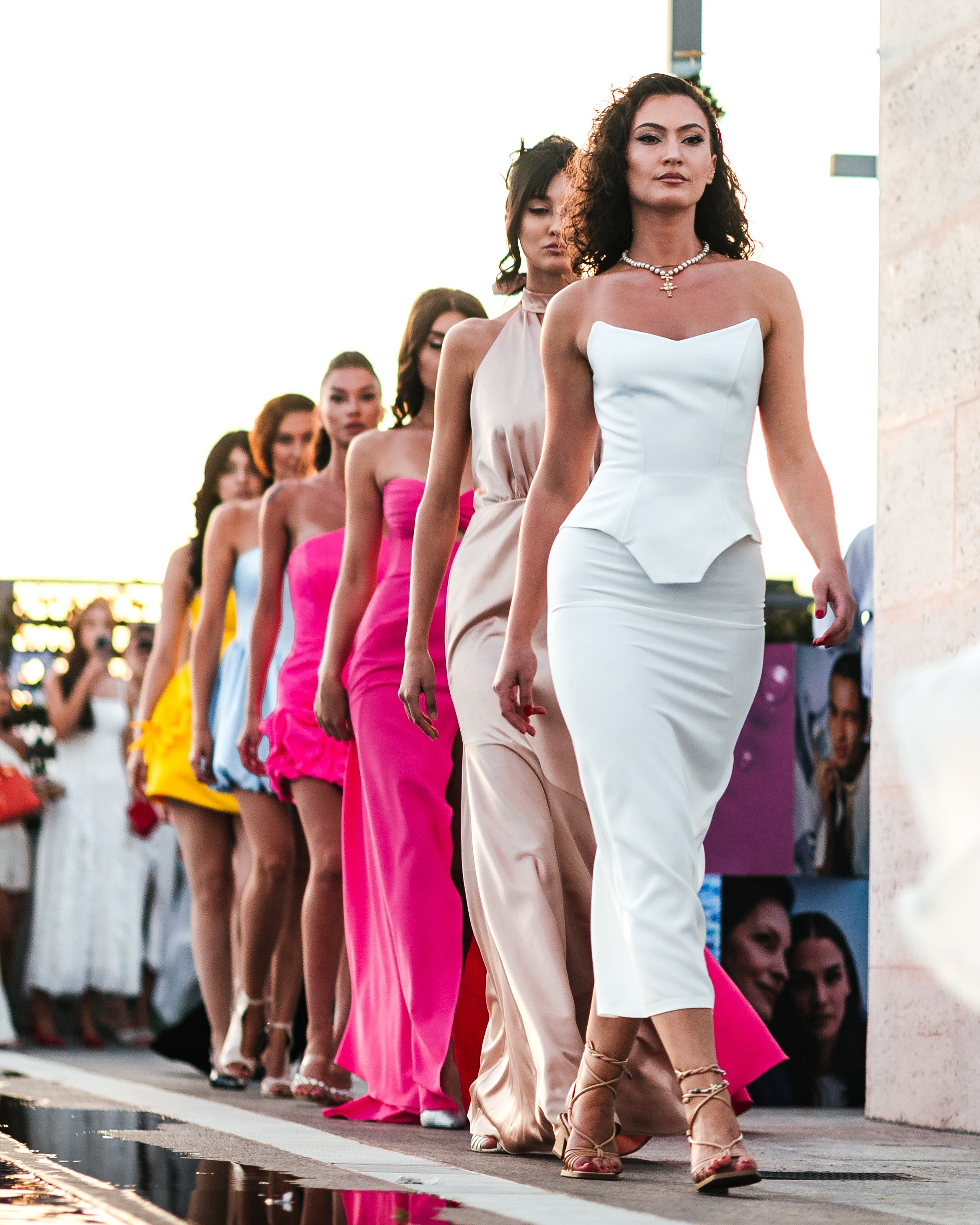 Pool Party. Bspander