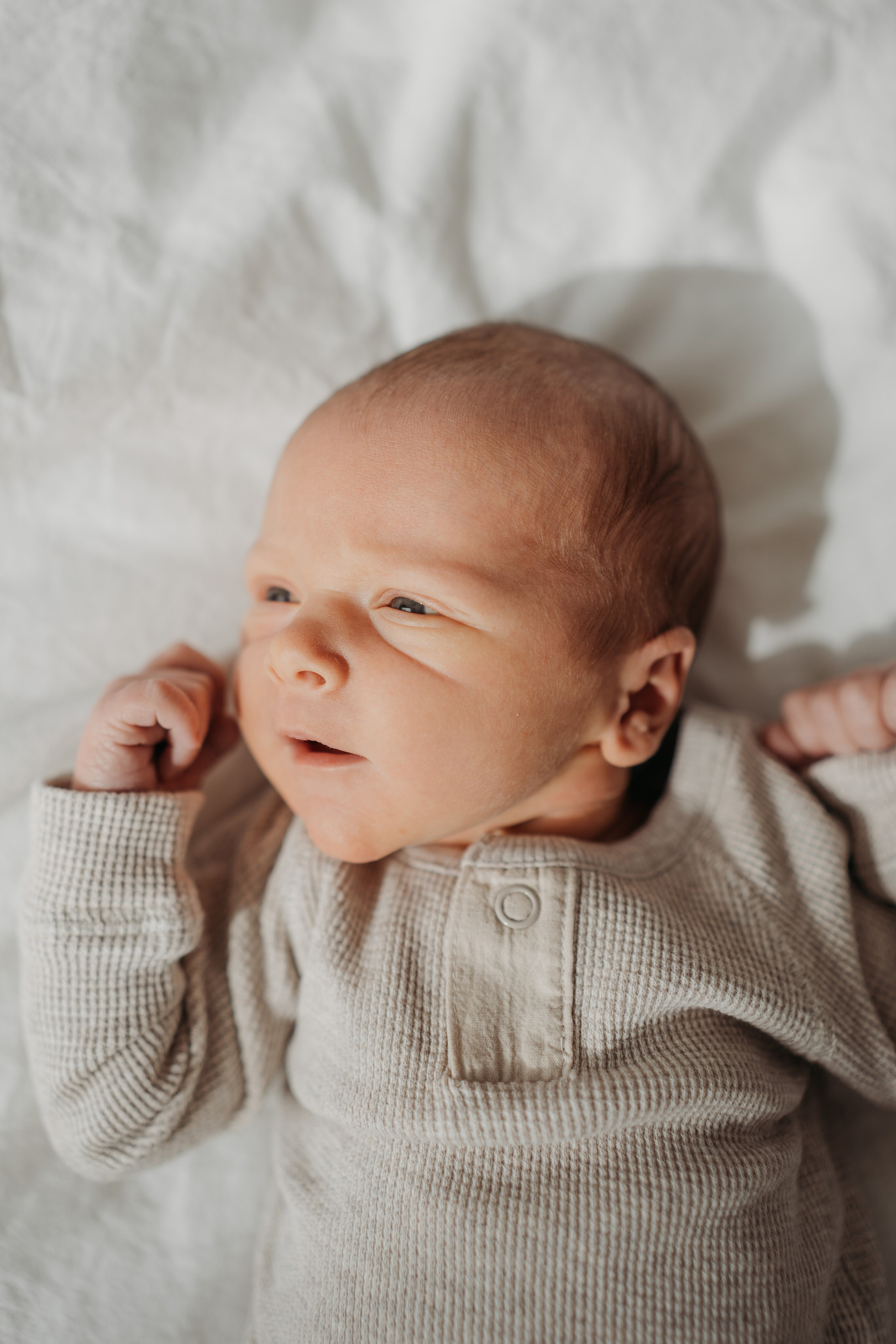 Лео и Соня (10 дней и 5 лет). Фотограф новорожденных и детей первого года Евгения Михалькевич