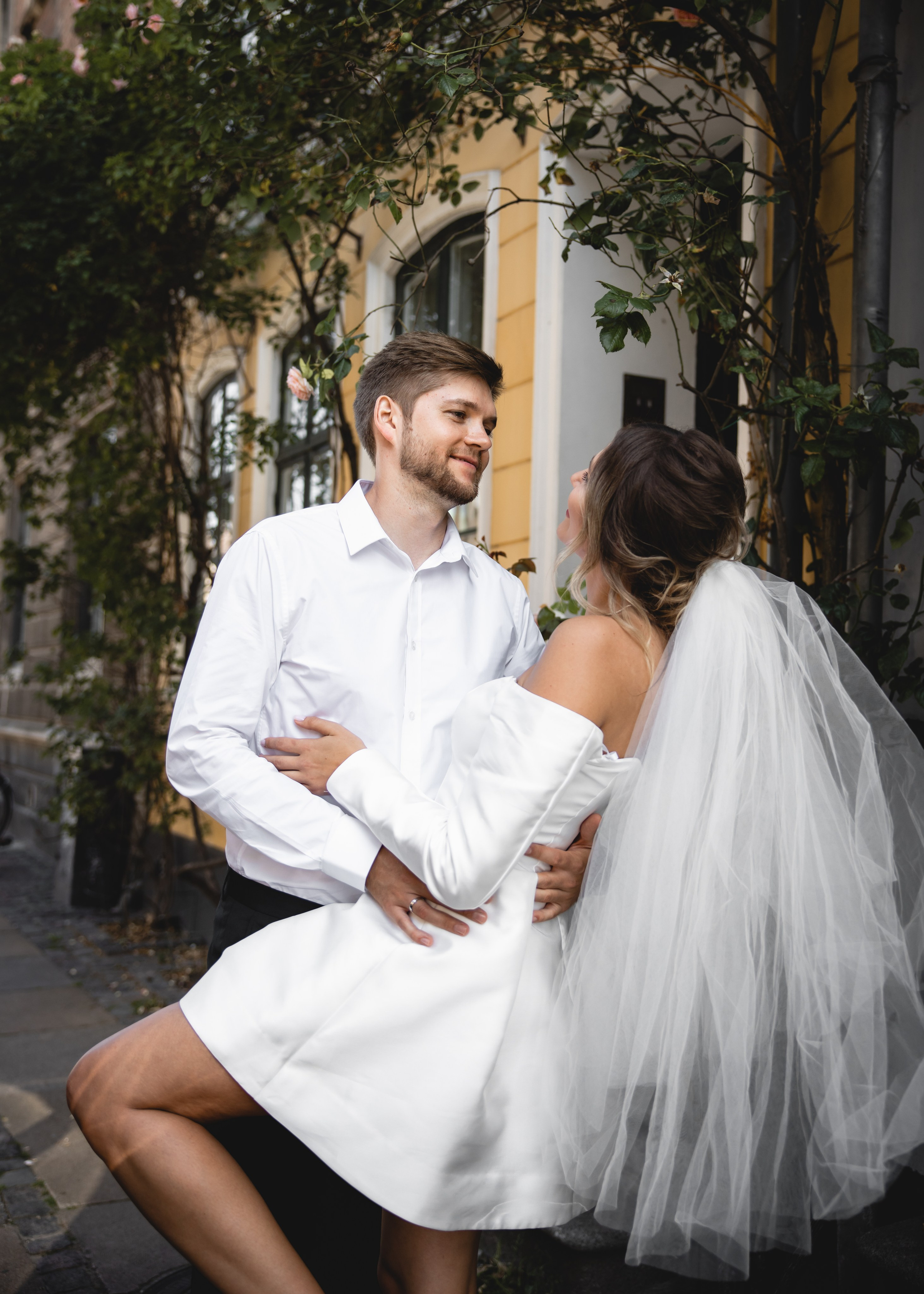 Julia and Slava. Professional wedding photographer in Copenhagen, Denmark — Julia Byron