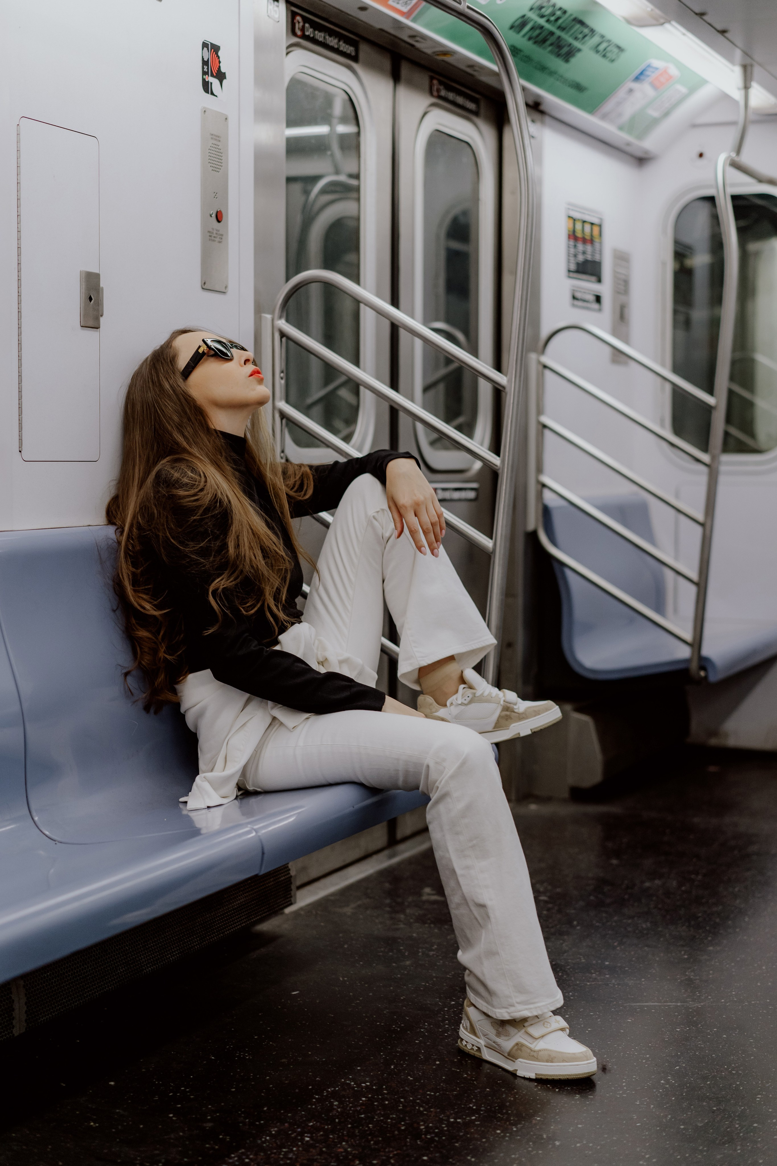 NYC subway. Videographer and photographer in New York // MAKAROV.VIDEO