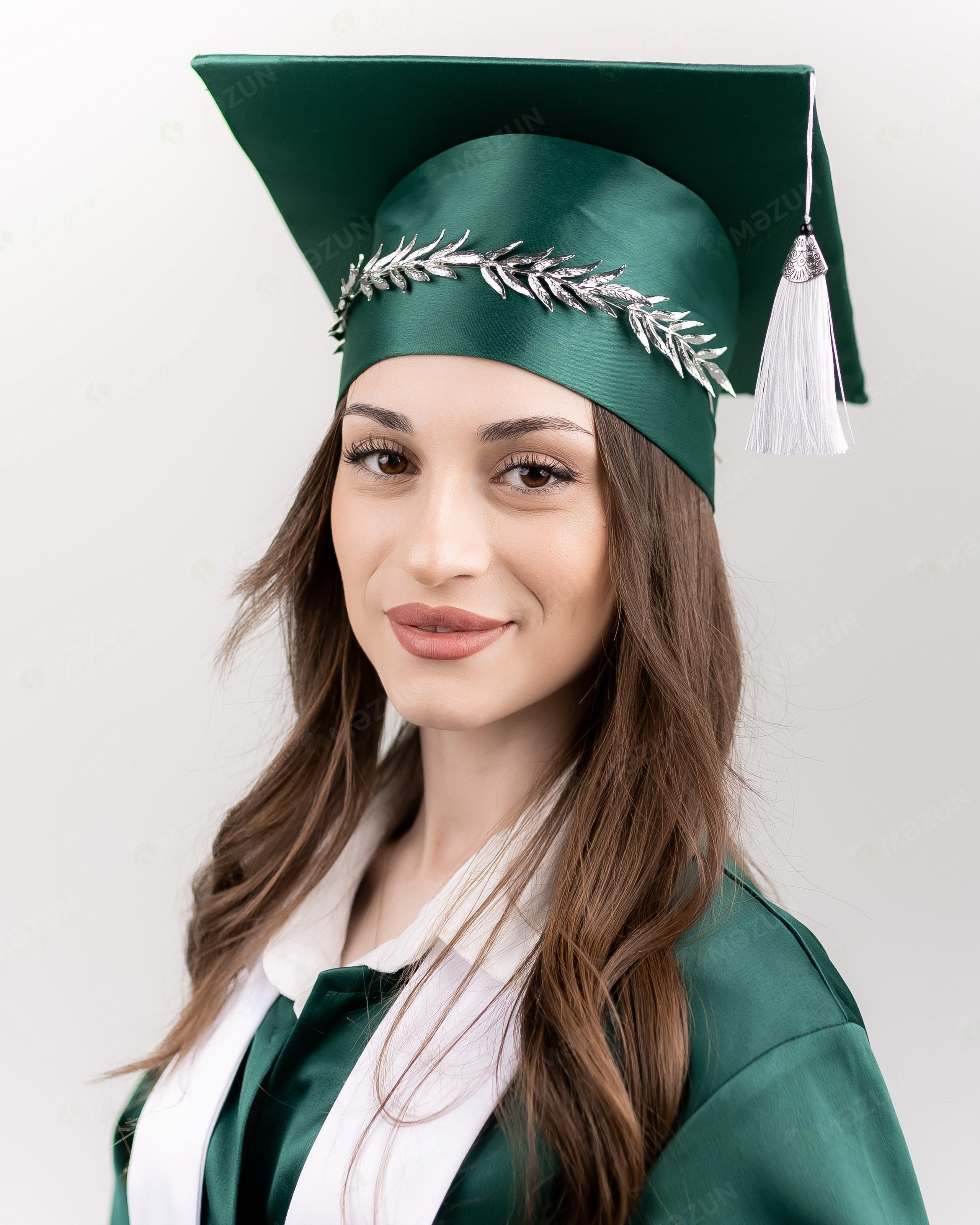 Məzun Geyimləri. Məzun geyimləri və akssesuarları
