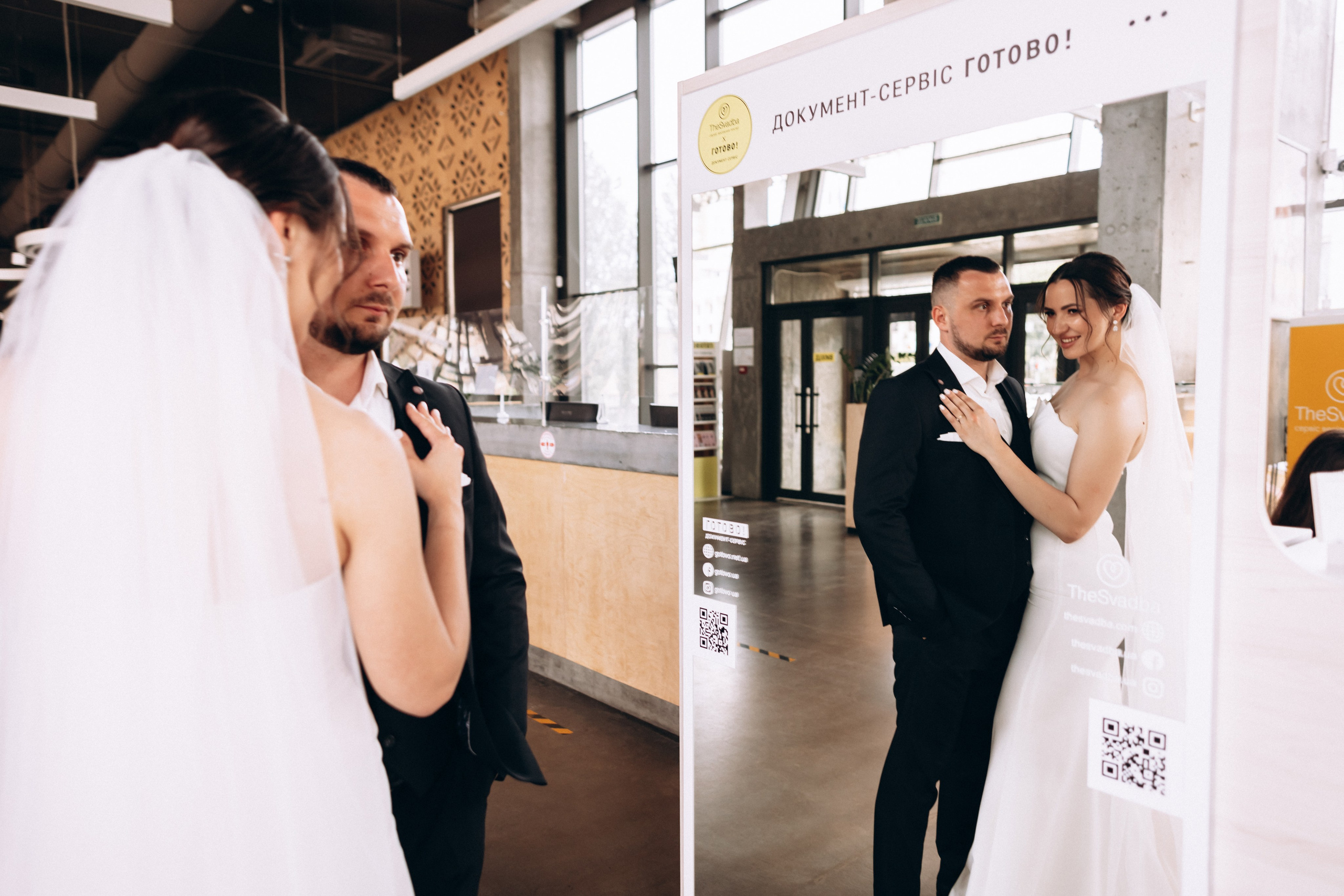 White Wedding. Wedding and Family Photograph