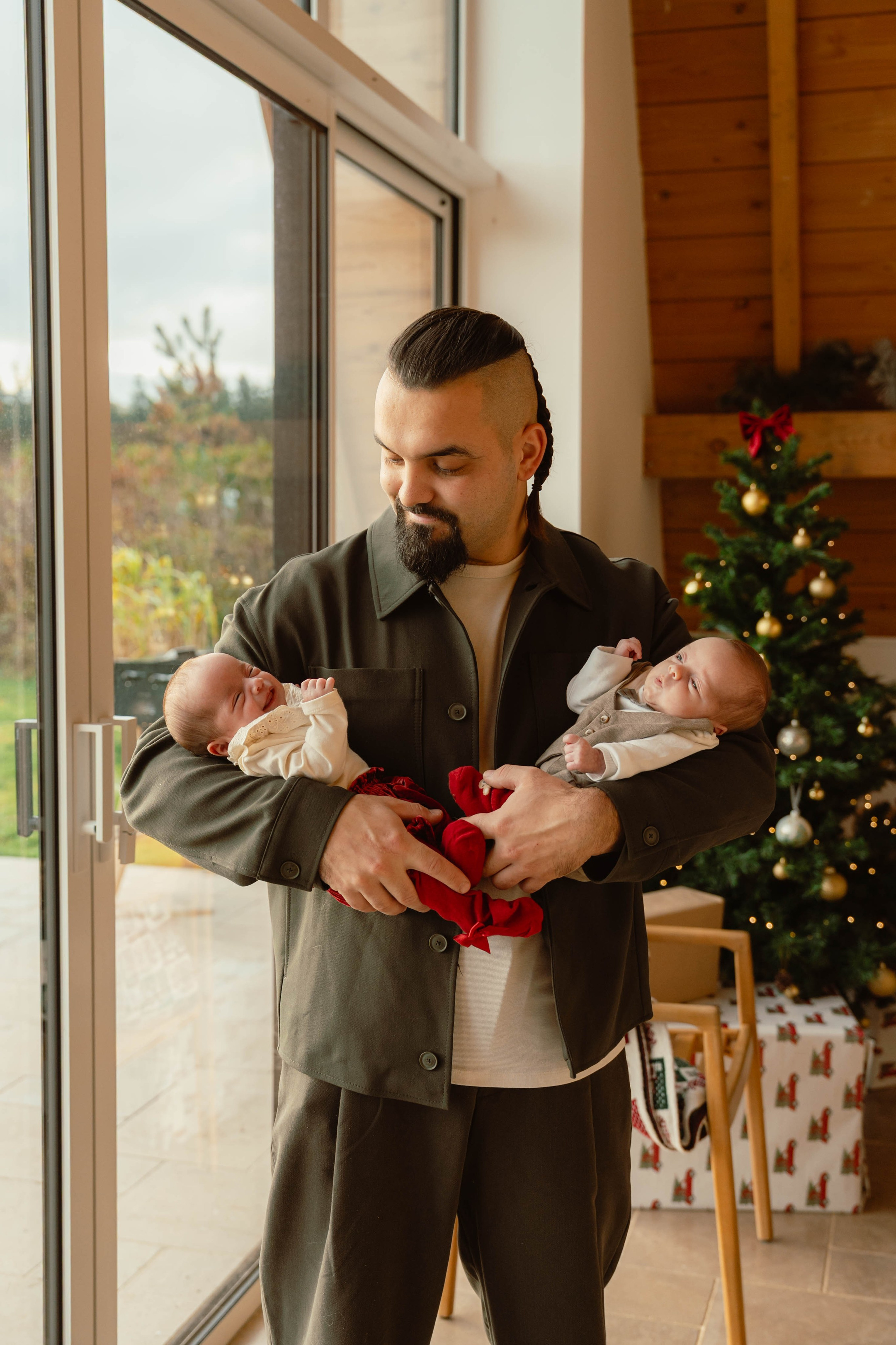 Salomé, Ludovic, Lou, Noah & Ava. Weeding photographer / event / portrait