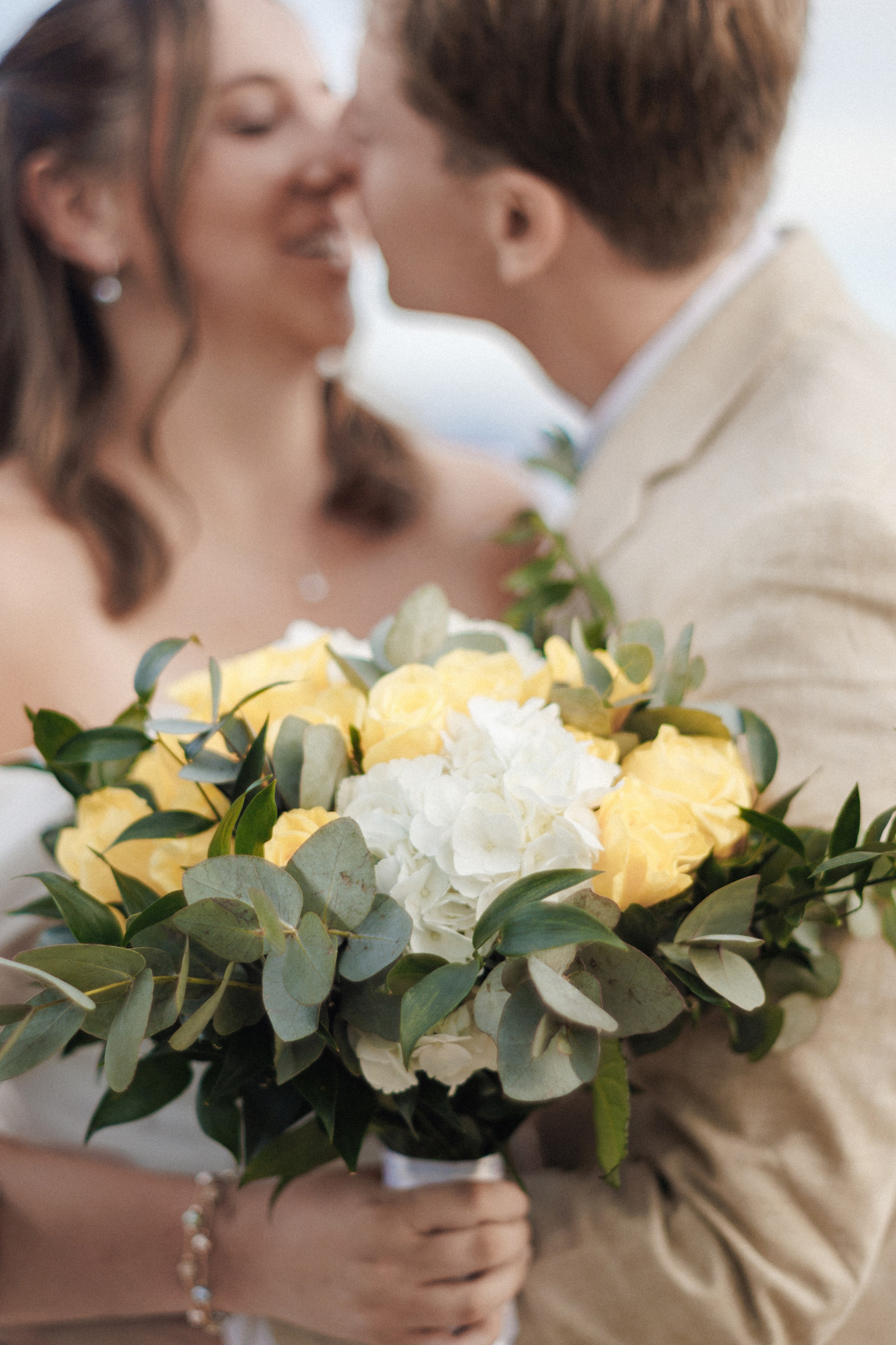 Wedding day of Maddie and Colton. Photographer in Greece Kristina