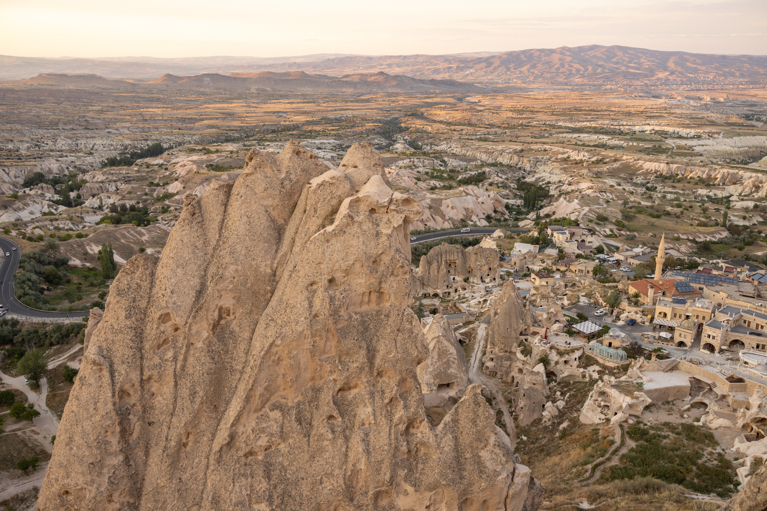Top Must-Visit Locations in Cappadocia – Unveil the Region’s Hidden Gems. Your Guide to Cappadocia: Private Tours, Scenic Routes, Hot Air Balloon Rides, and More Adventures