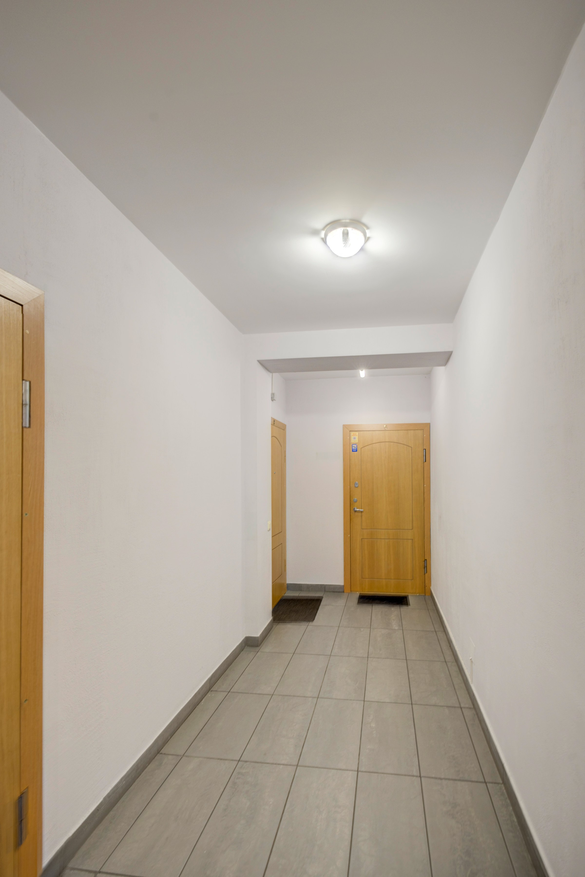 Kėstučio g. 30, komerc. patalpos. Elina Sapiega fotografė Vilniuje