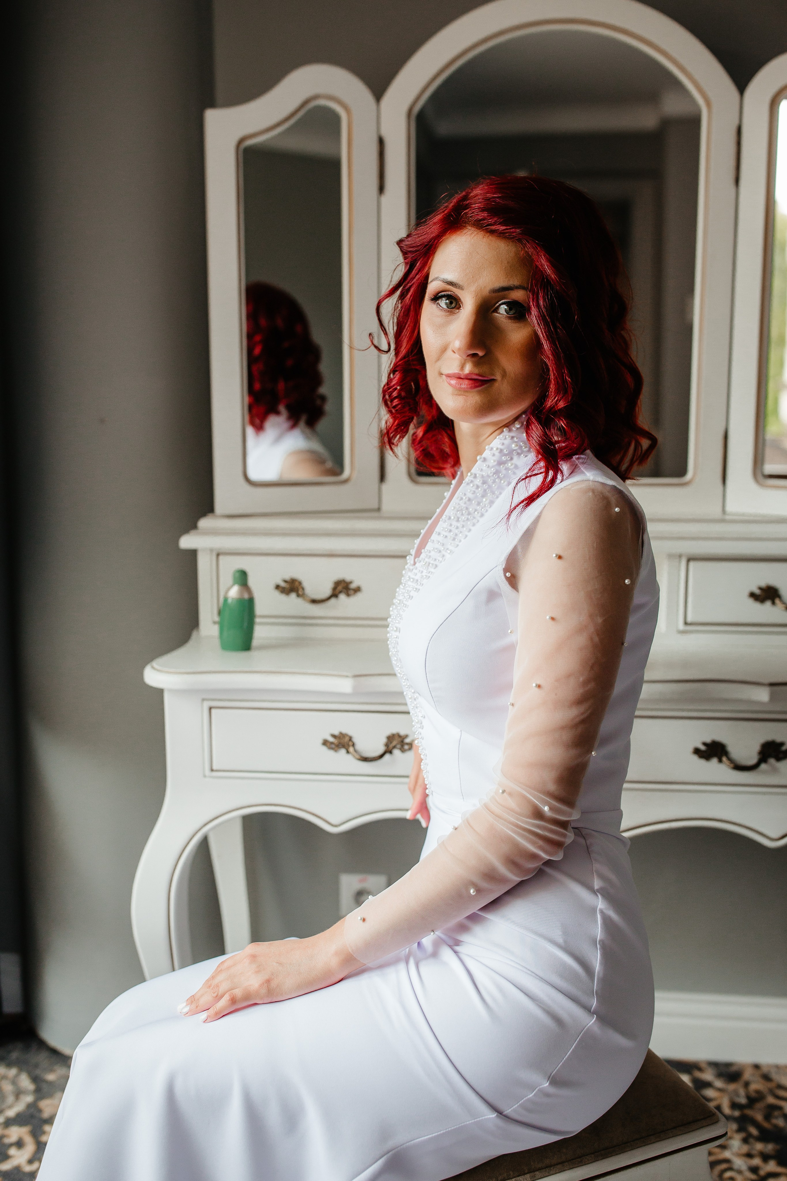 Nunta Elena & Tudor — Fotografie de nuntă în stil natural și elegant. Rares Bucur is a professional wedding photographer based in Cluj-Napoca, Romania, specializing in wedding photography