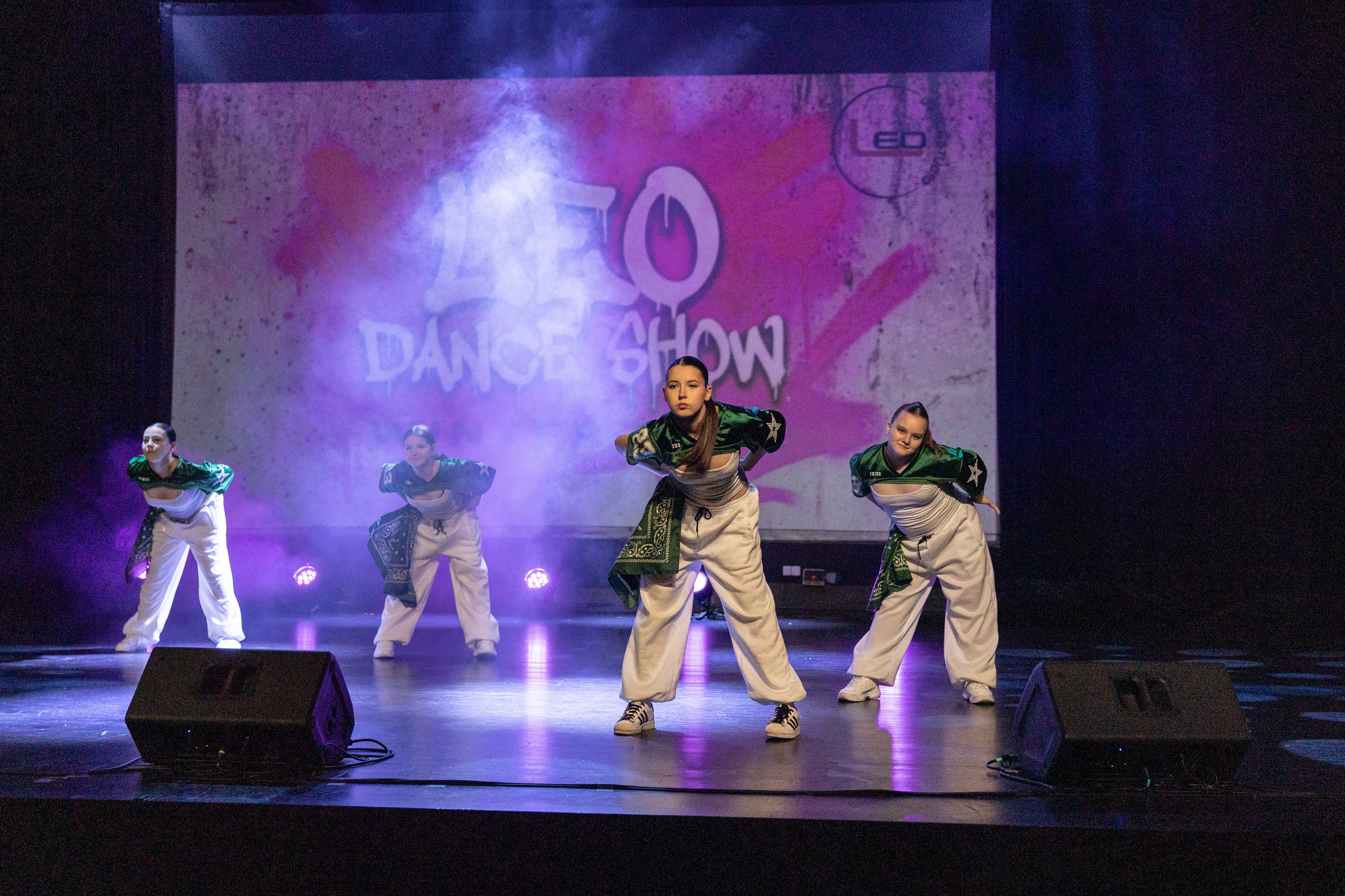 LEO DANCE SHOW WINTER 2025. Семейный и детский фотограф в Варшаве Мила Бобровская