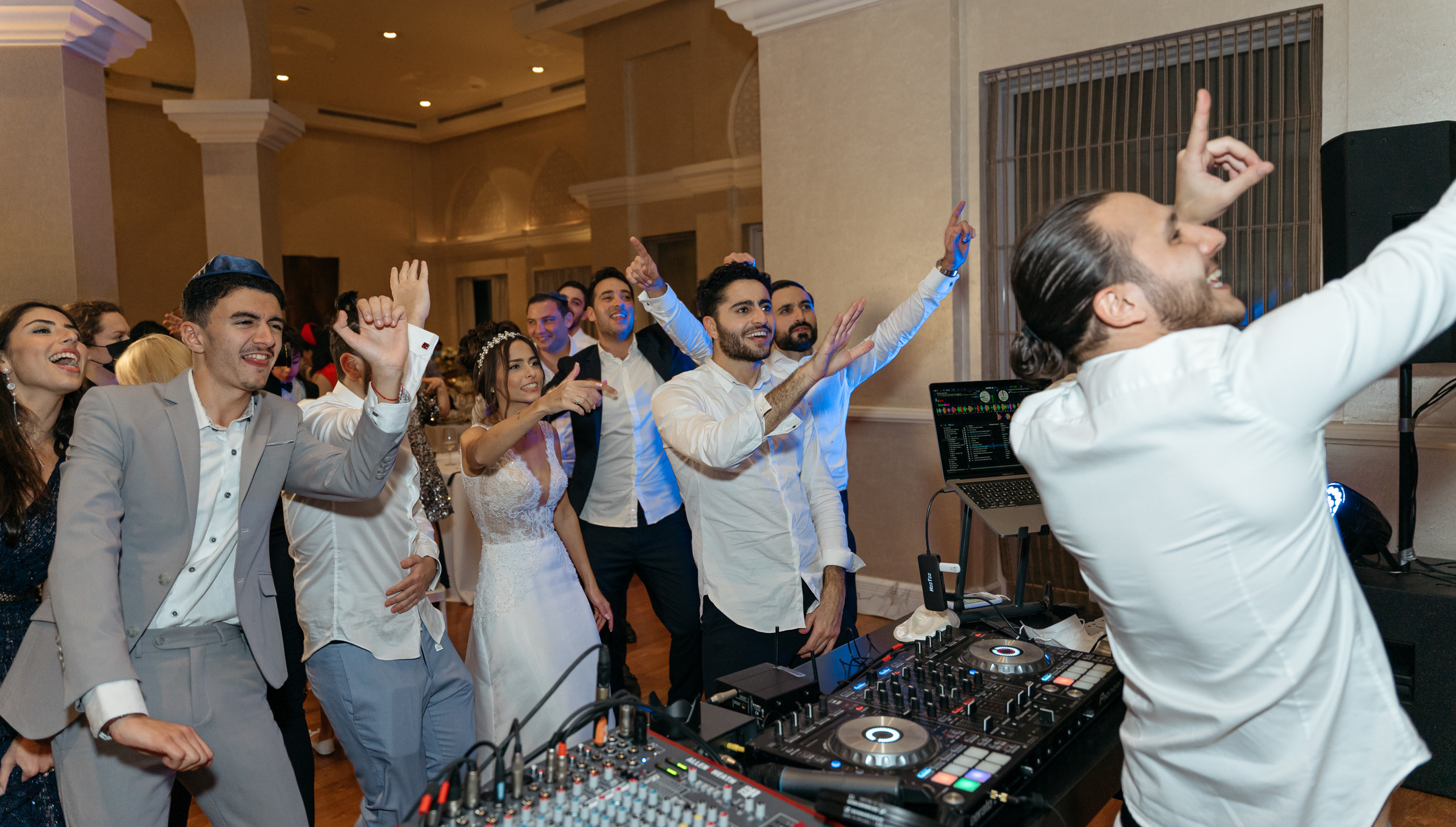 jewish in Dubai, jewish in UAE, jewish wedding, jewish wedding in Dubai, photographer in Dubai, videographer in Dubai, wedding photographer in Dubai, wedding videographer in Dubai, female videographer  in UAE, female photographer in UAE, female videographer, female photographer