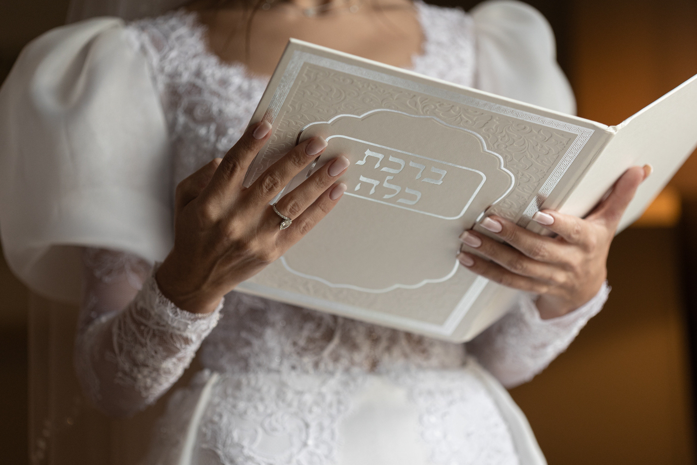 jewish in Dubai, jewish in UAE, jewish wedding, jewish wedding in Dubai, photographer in Dubai, videographer in Dubai, wedding photographer in Dubai, wedding videographer in Dubai, female videographer  in UAE, female photographer in UAE, female videographer, female photographer