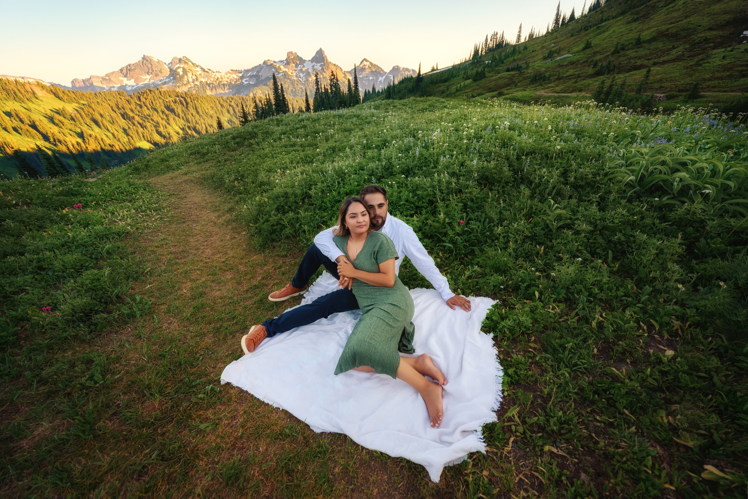 Aracely & Luis. Wedding & family photography in Seattle area. Helen Michelle photographer