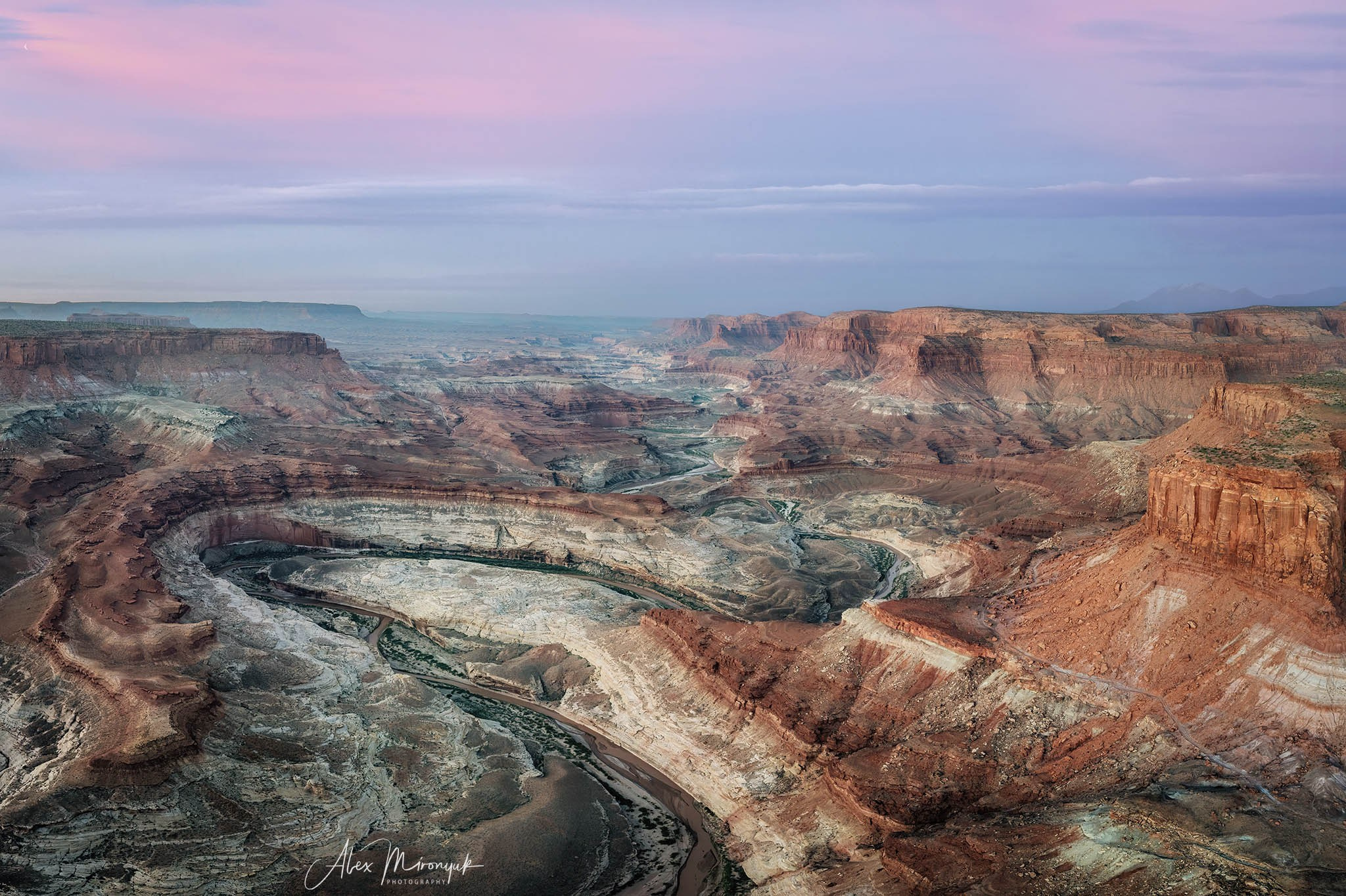 Eagle’s View: The American Southwest. Pet, Senior, Landscape, portrait studio, photographer in Miami and Sou