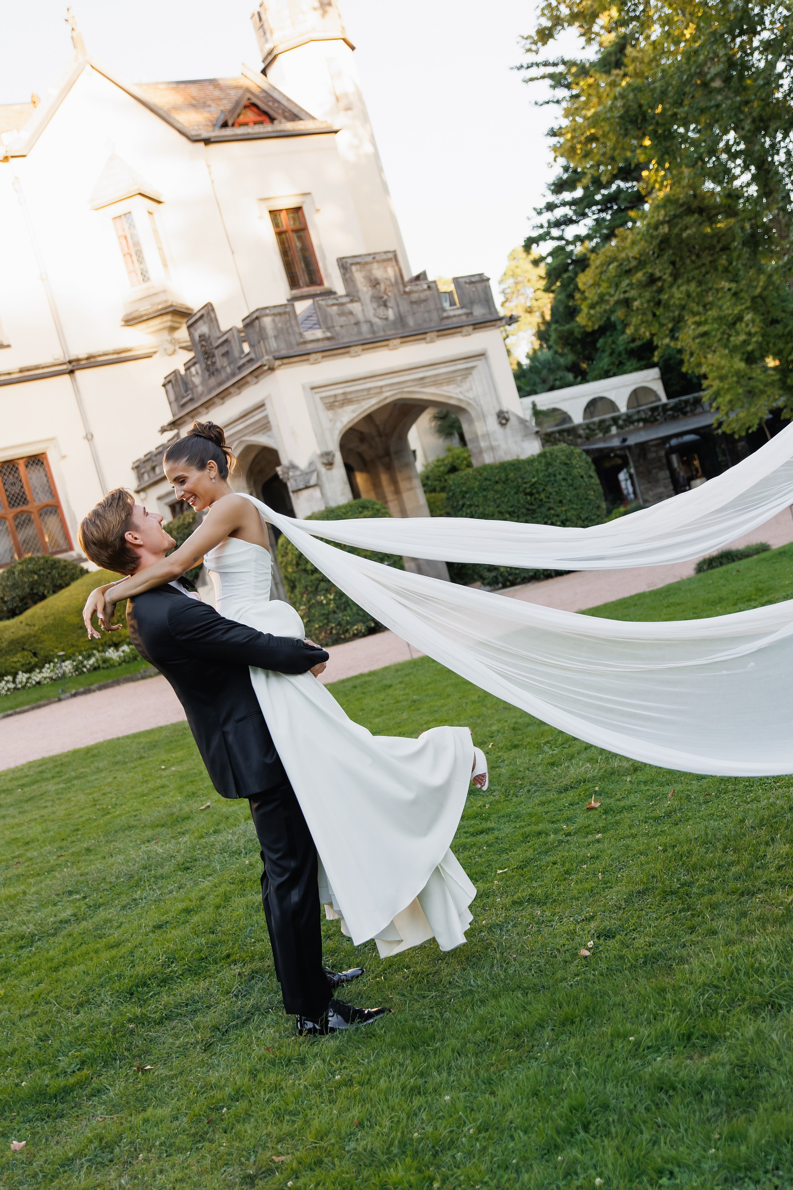 Wedding Photographer Lake Maggiore Como Italy. Wedding Photographer Rome Tuscany Como Sicily Puglia Amalfy Italy- Oksana Savenchuk