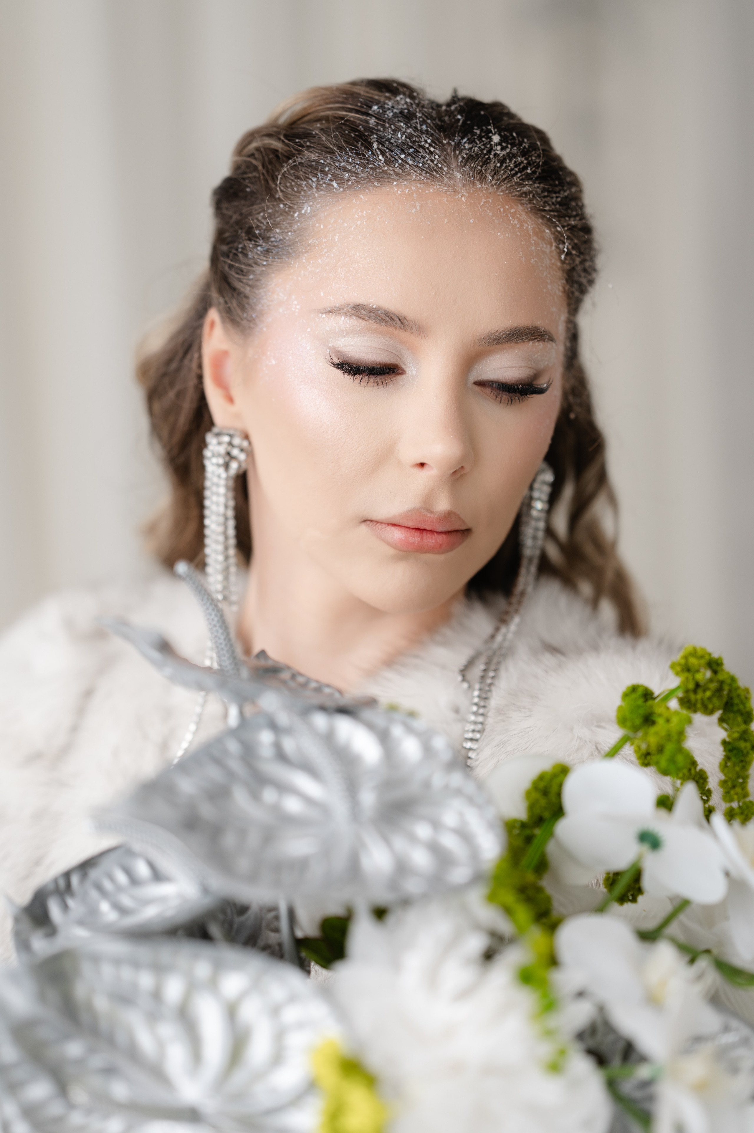 Bride with a concept silver Chrome. Alexandra Hanu Photographer