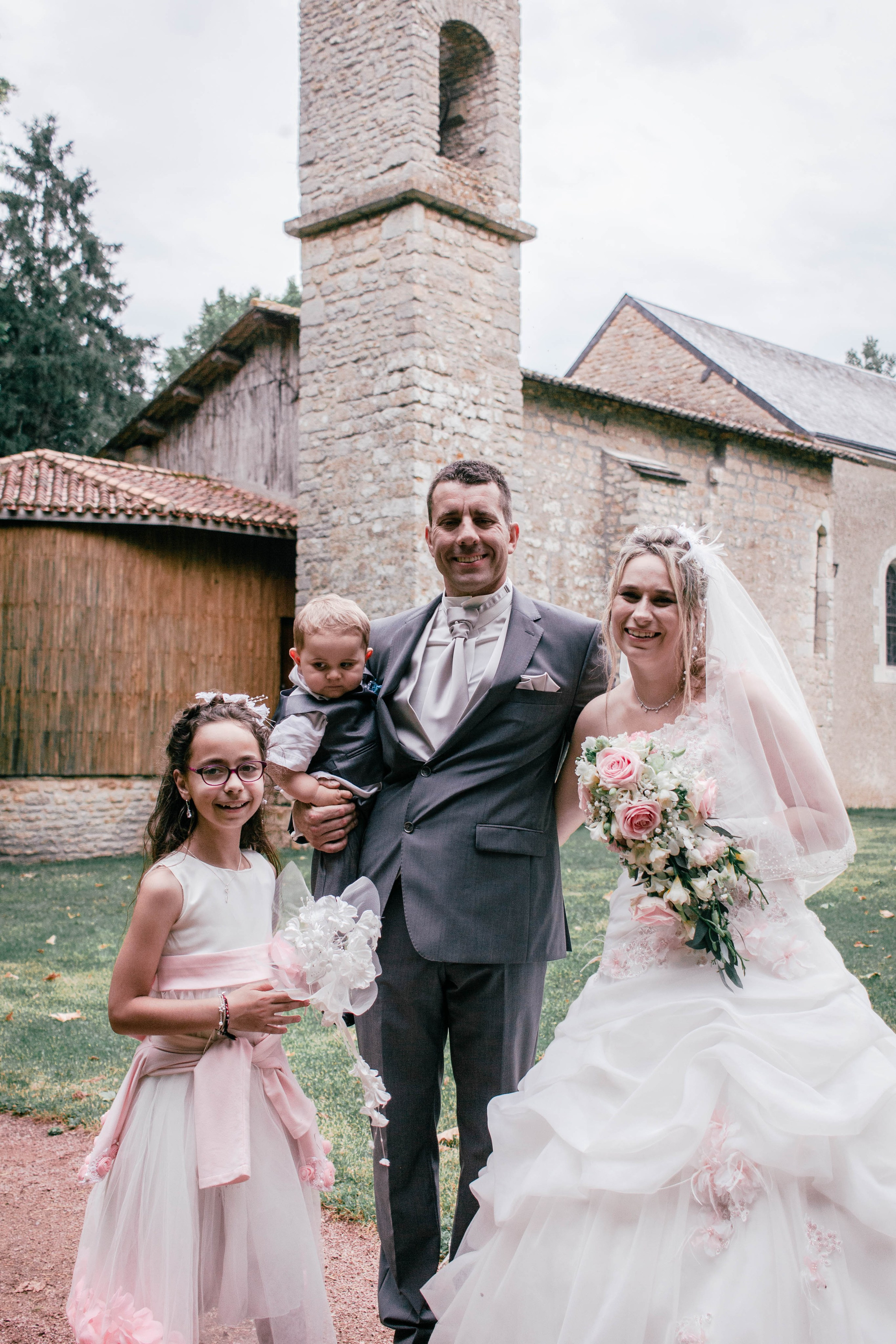Mallorie & Nicolas | Reportage de mariage. Studio photo « Partage ton bonheur » – Photographe famille près de Châtellerault, Poitiers et Tours