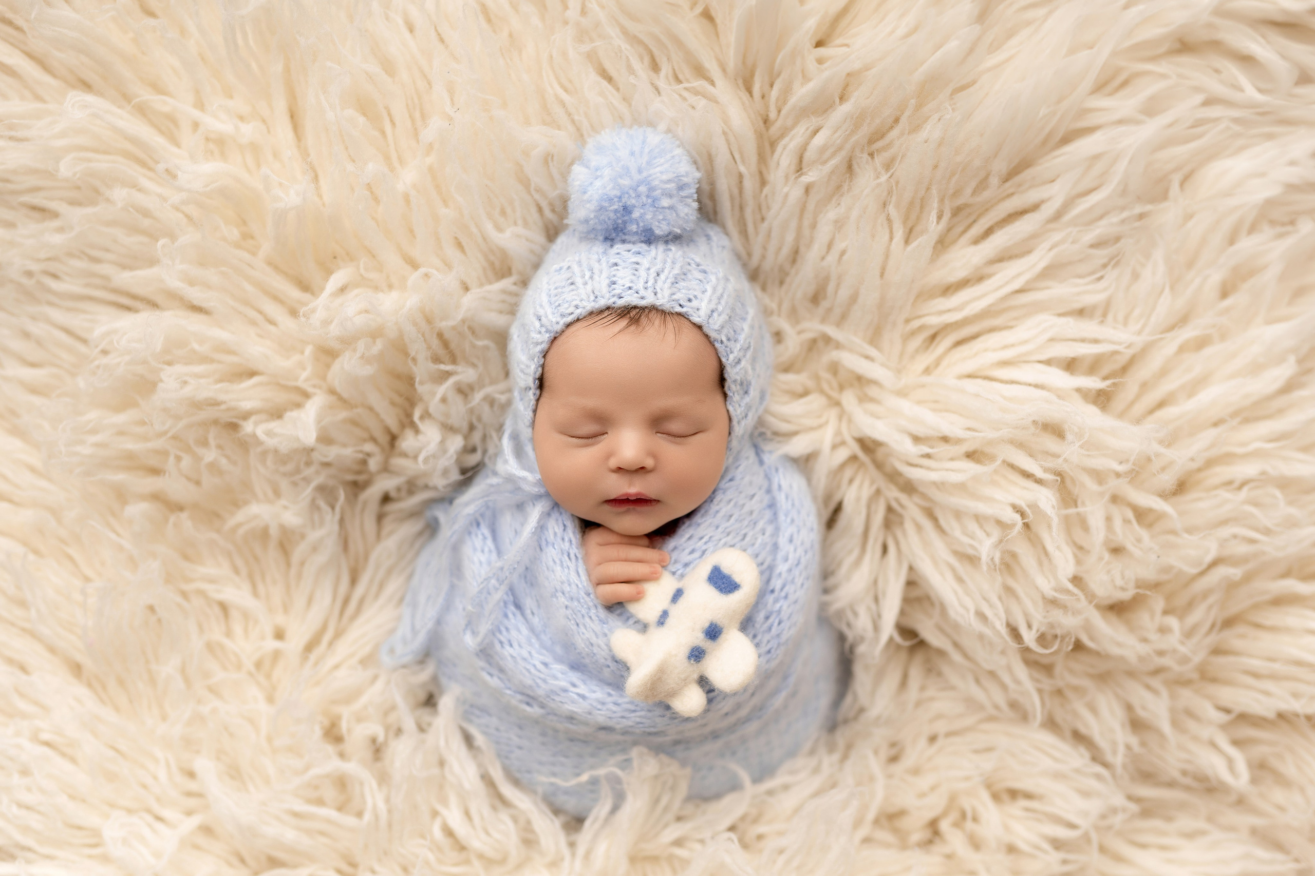 Esu Aleksandra naujagimių ir kudikių fotografė iš Vilniaus