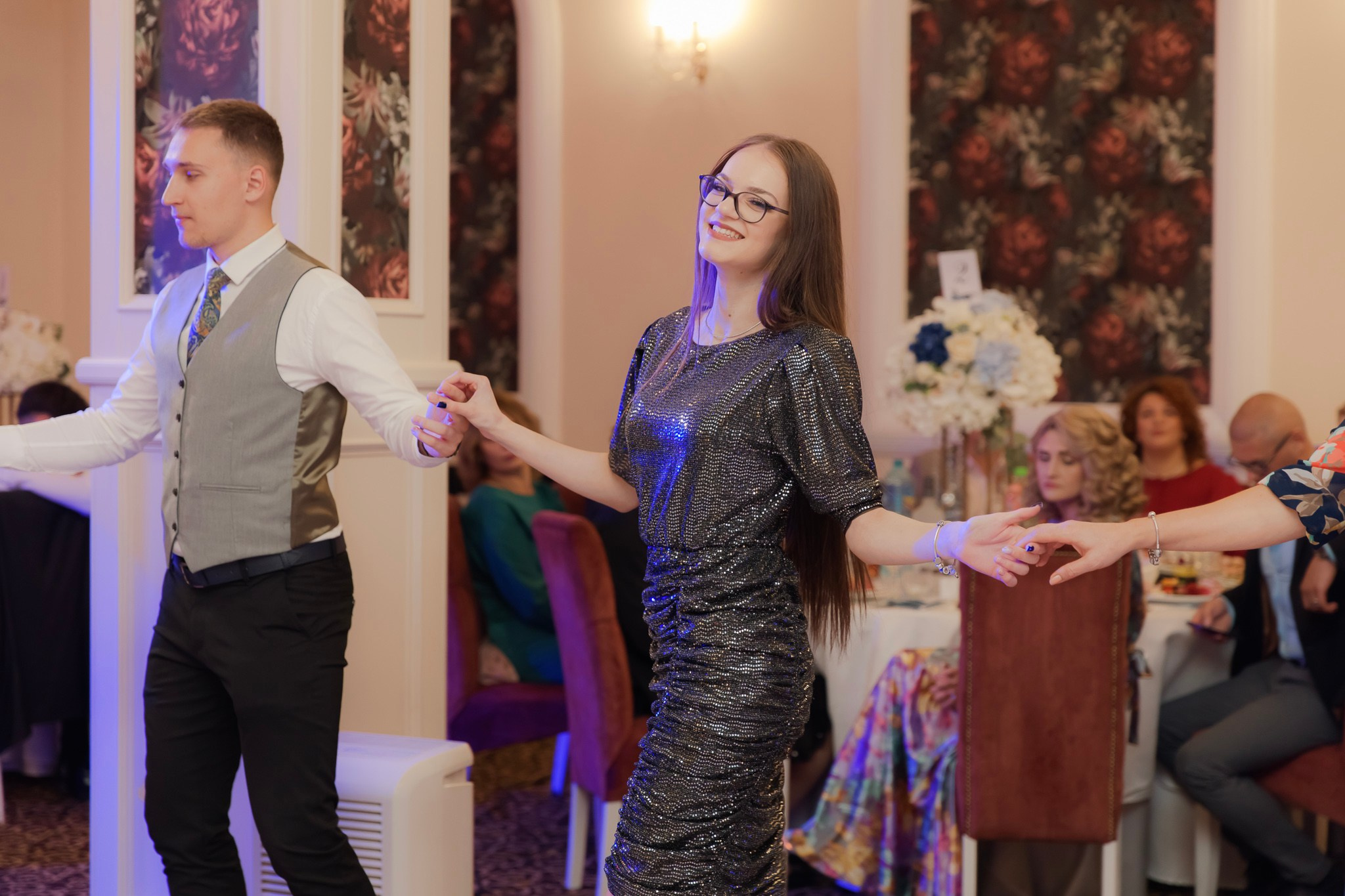 Mihai & Oana. Servicii foto-video profesionale, pentru momente de neuitat