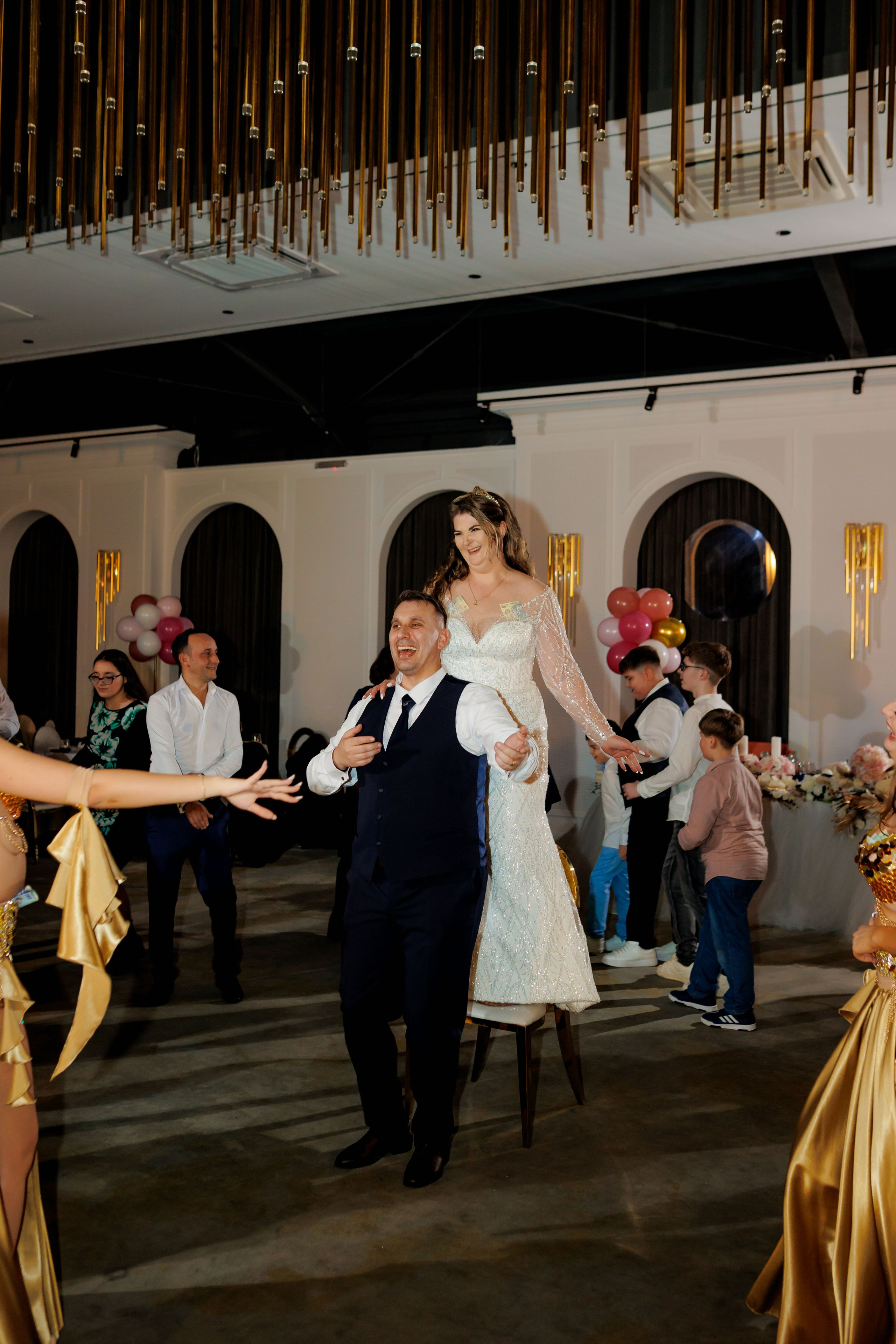 Povestea voastră, regizată de noi |Cristi Turculet Videograf Nuntă Suceava | wedding highlight. Servicii foto-video profesionale, pentru momente de neuitat