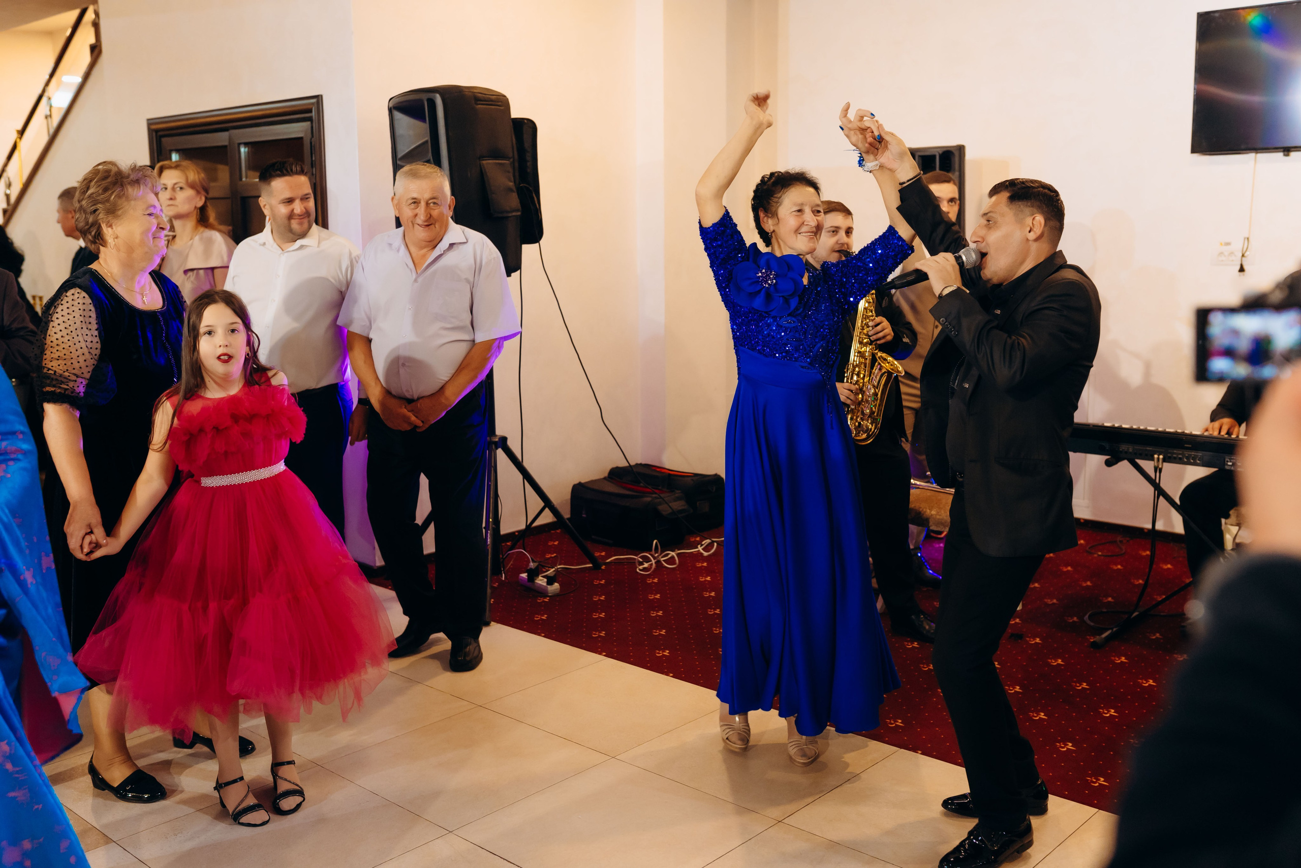 Loredana & Emilian – Ziua Nunții | Videografie - fotografie Botez Suceava, Iași, Botoșani. Servicii foto-video profesionale, pentru momente de neuitat