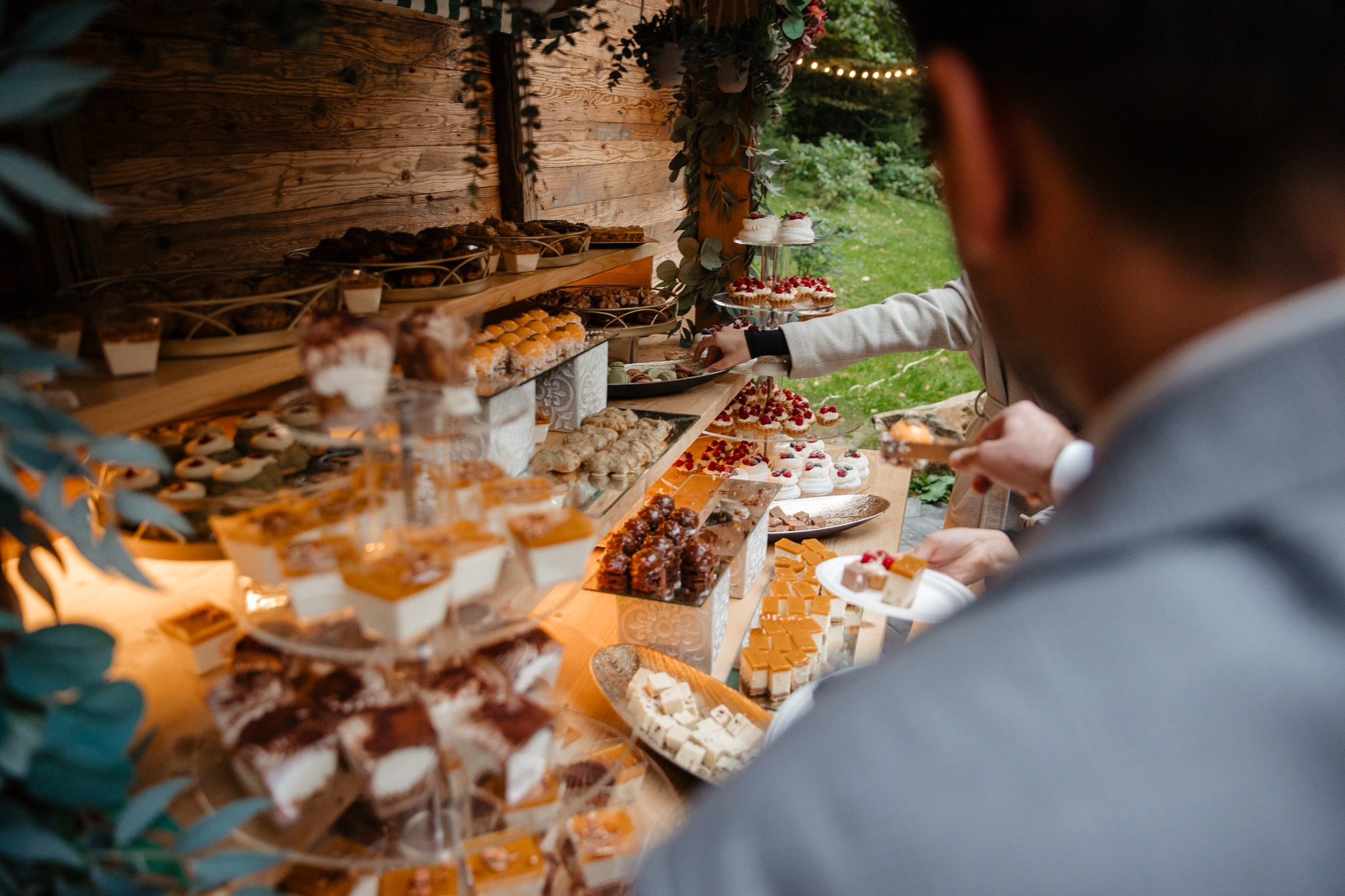 Nunta de Poveste la Sucevița: Cristi și Andreea. Servicii foto-video profesionale, pentru momente de neuitat