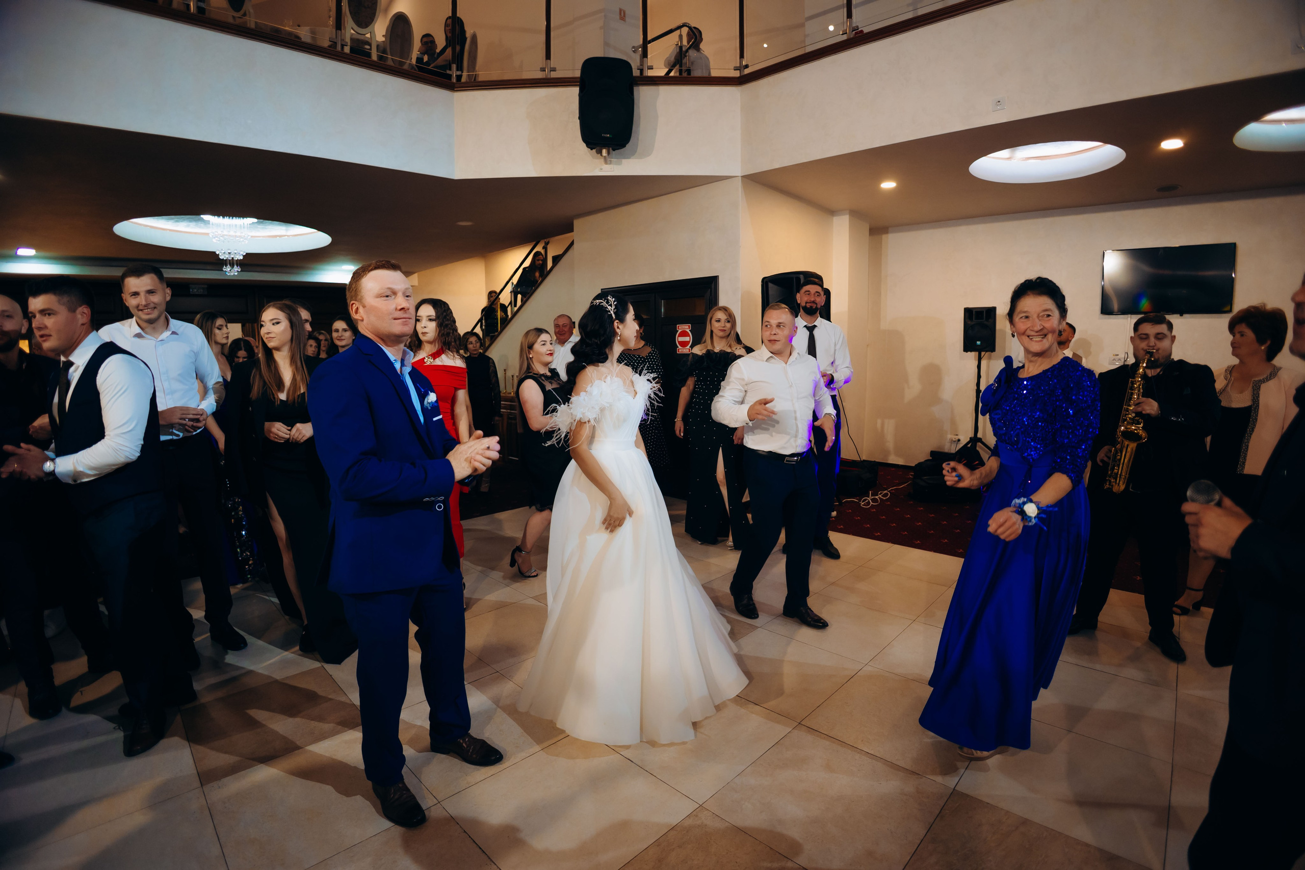 Loredana & Emilian – Ziua Nunții | Videografie - fotografie Botez Suceava, Iași, Botoșani. Servicii foto-video profesionale, pentru momente de neuitat