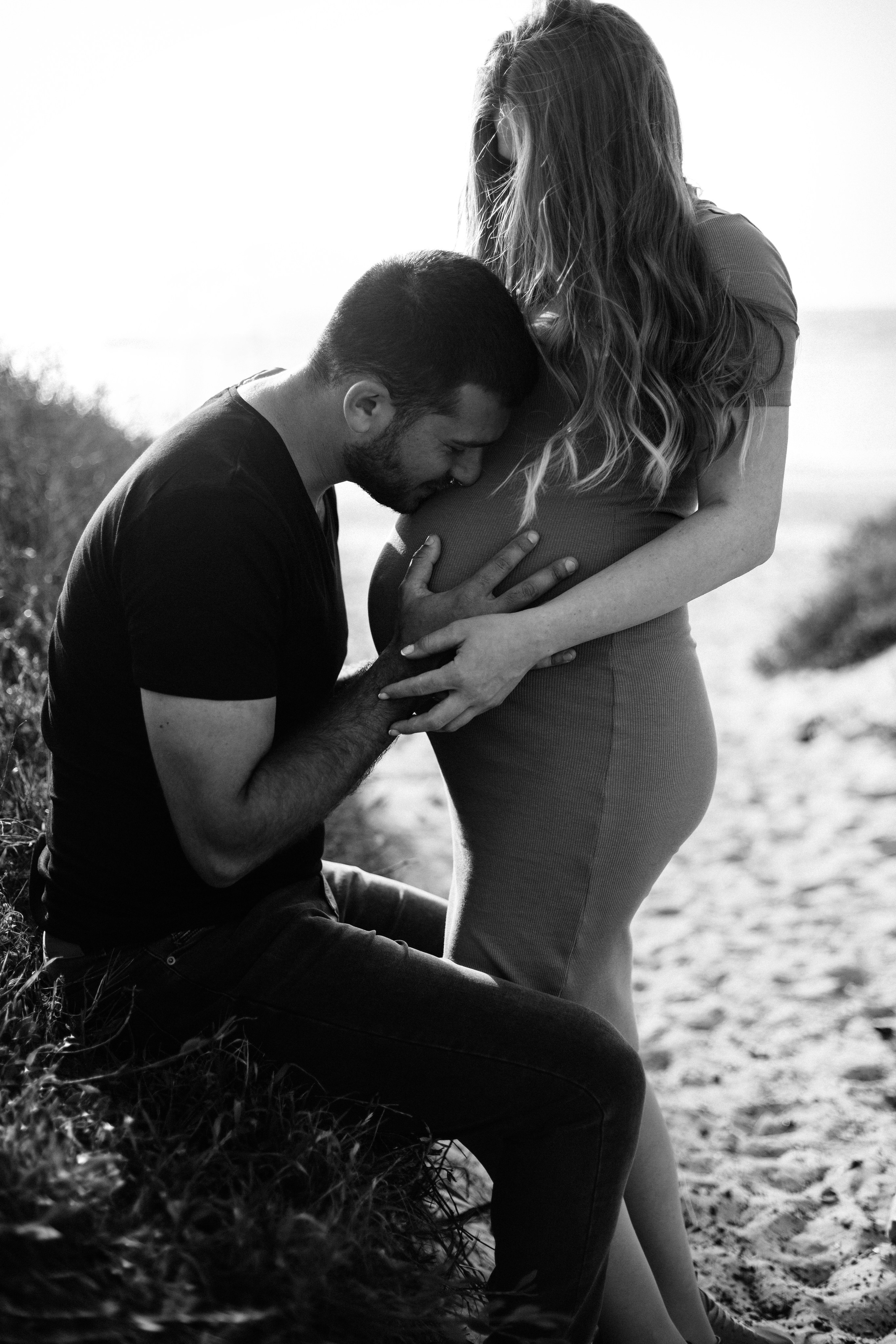 Sasha & Inna at HaBonim beach. Family photographer in Israel