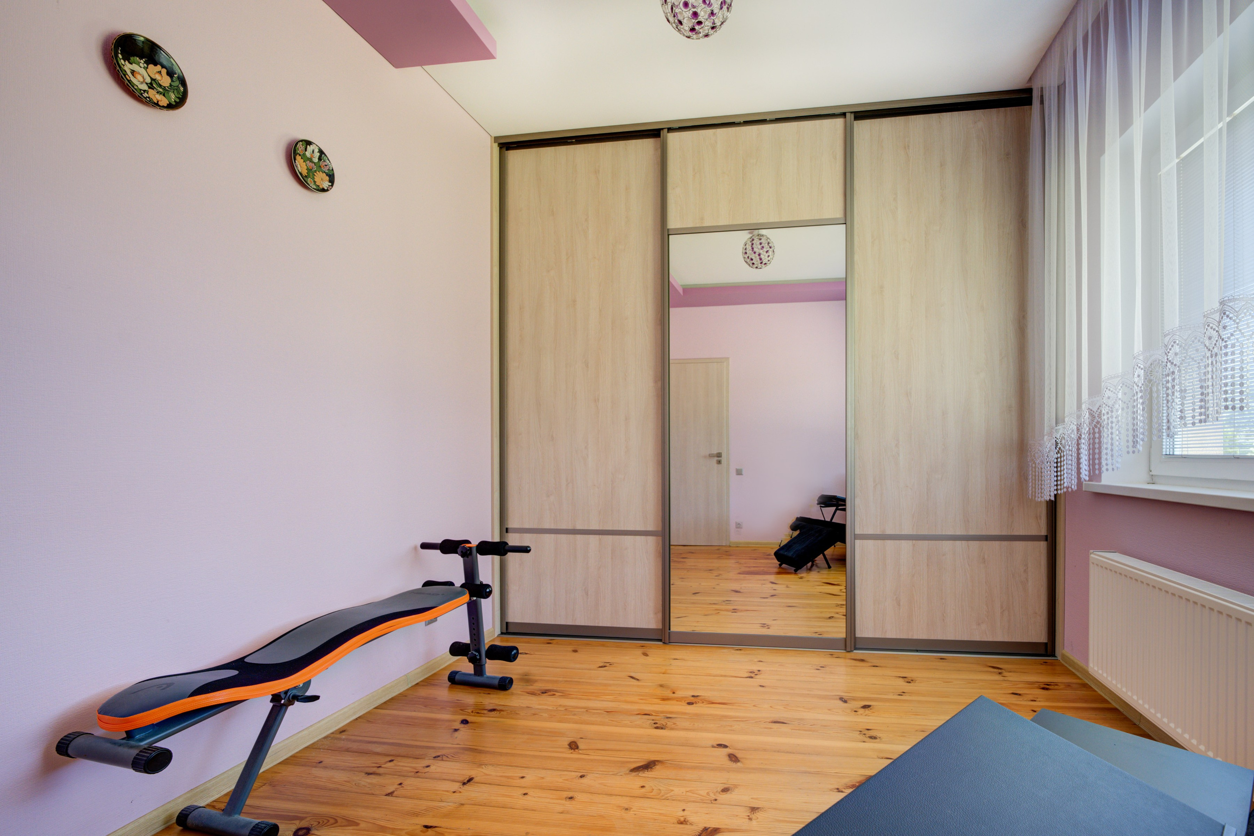 Žudiškių k. Ežero g. 70, Rešes sen. Elina Sapiega fotografė Vilniuje