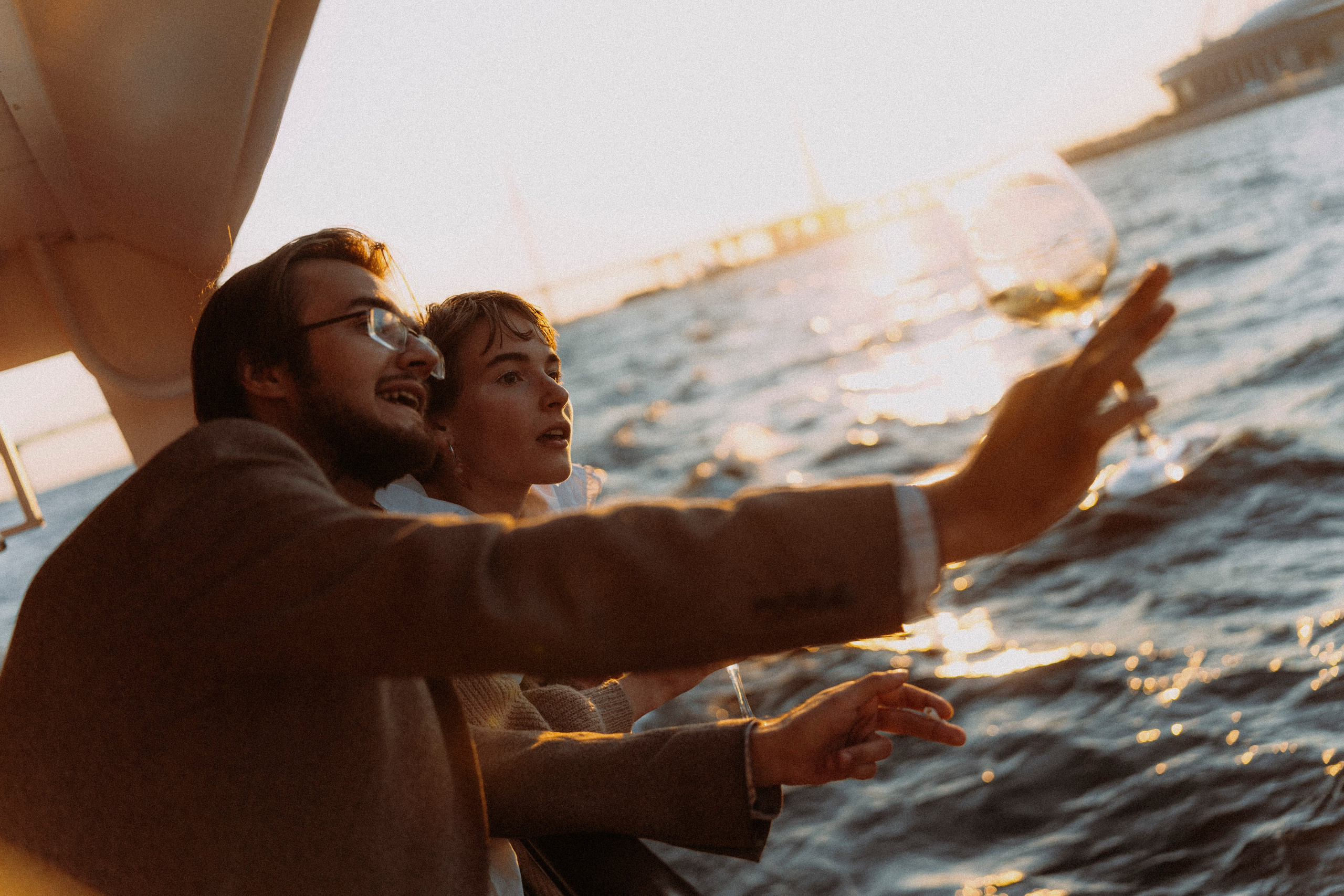 2024. Стрит-фотография, полная абсурда, идиотизма и красоты