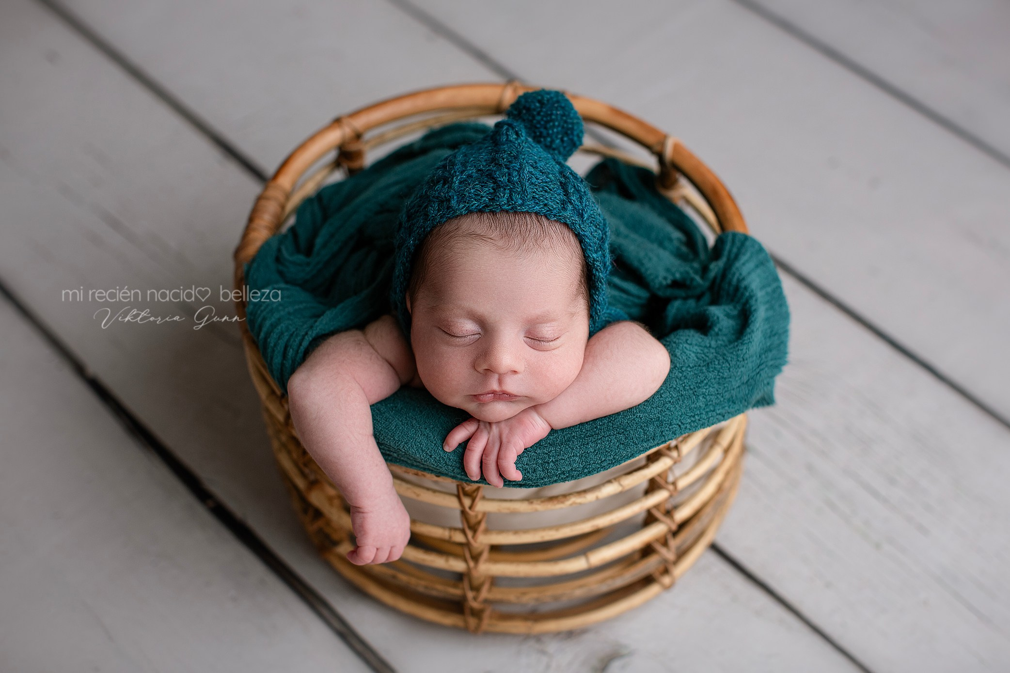 Новорожденные. Фотограф в Испании: Бенисса, Кальпе, Бенидорм, Аликанте Виктория Гунн