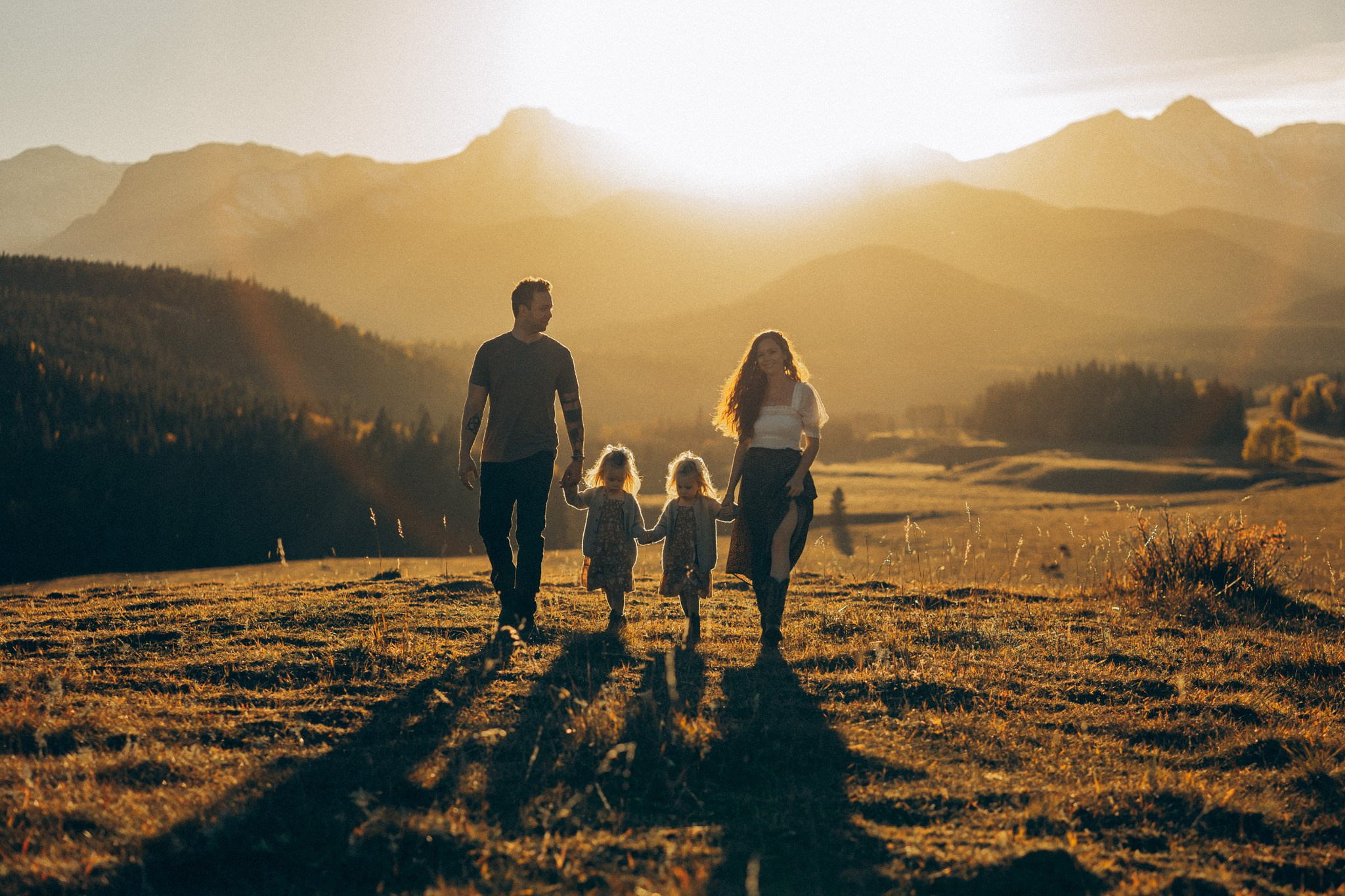 Family. Wedding and family photographer in Calgary Kate Beliaeva