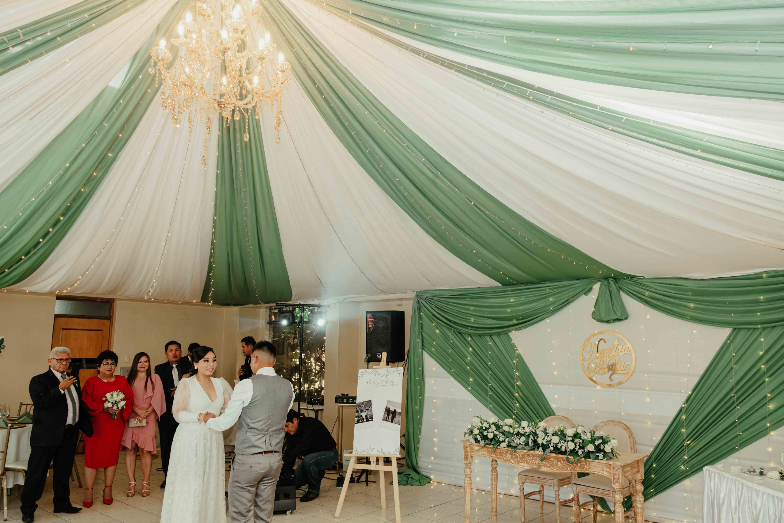 VICTOR Y MELANY BODA CIVIL. Studio KVTA | Fotografía y Video de Bodas en Arequipa