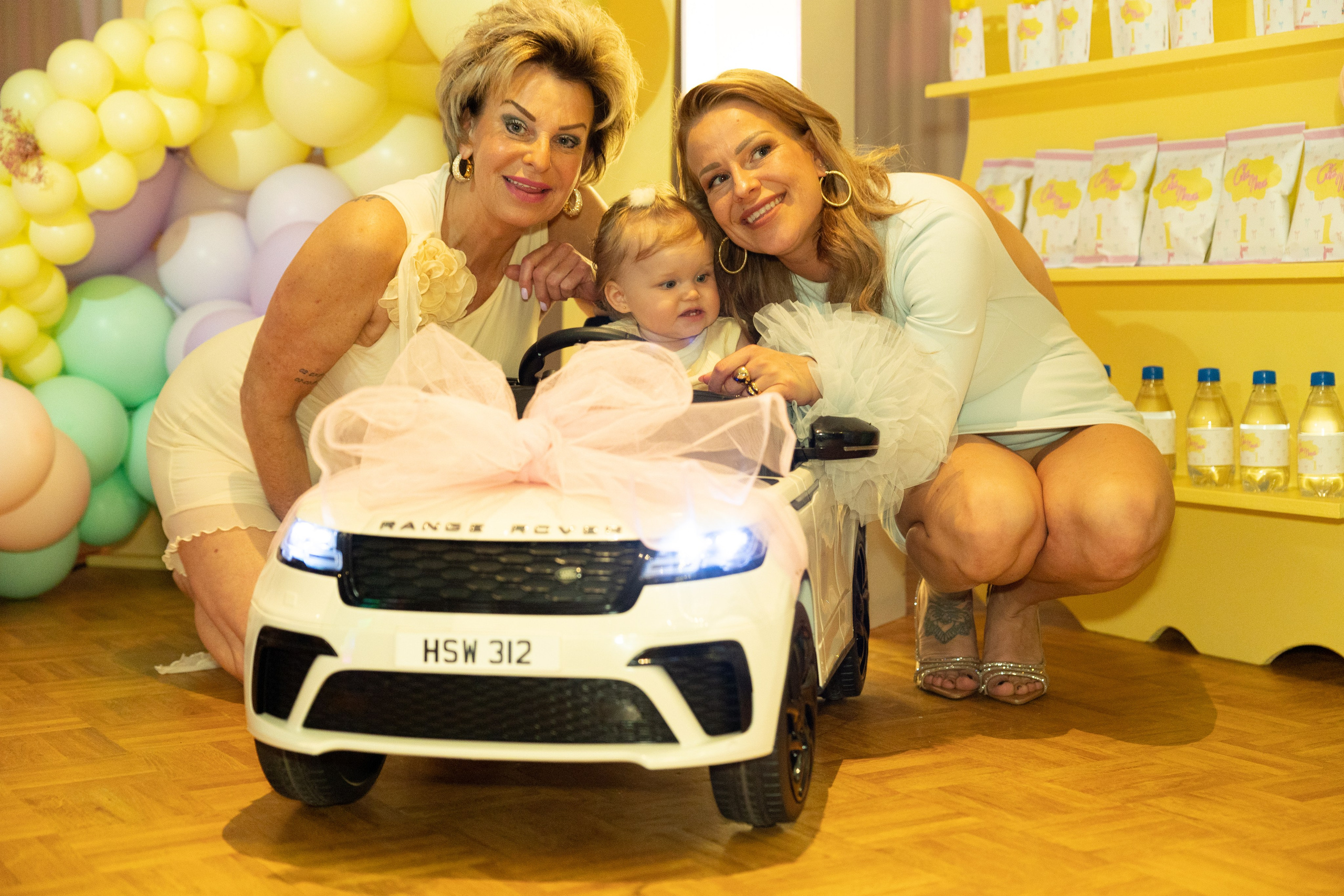 1 st Birthday. Portrait and Family Photographer in Netherlands