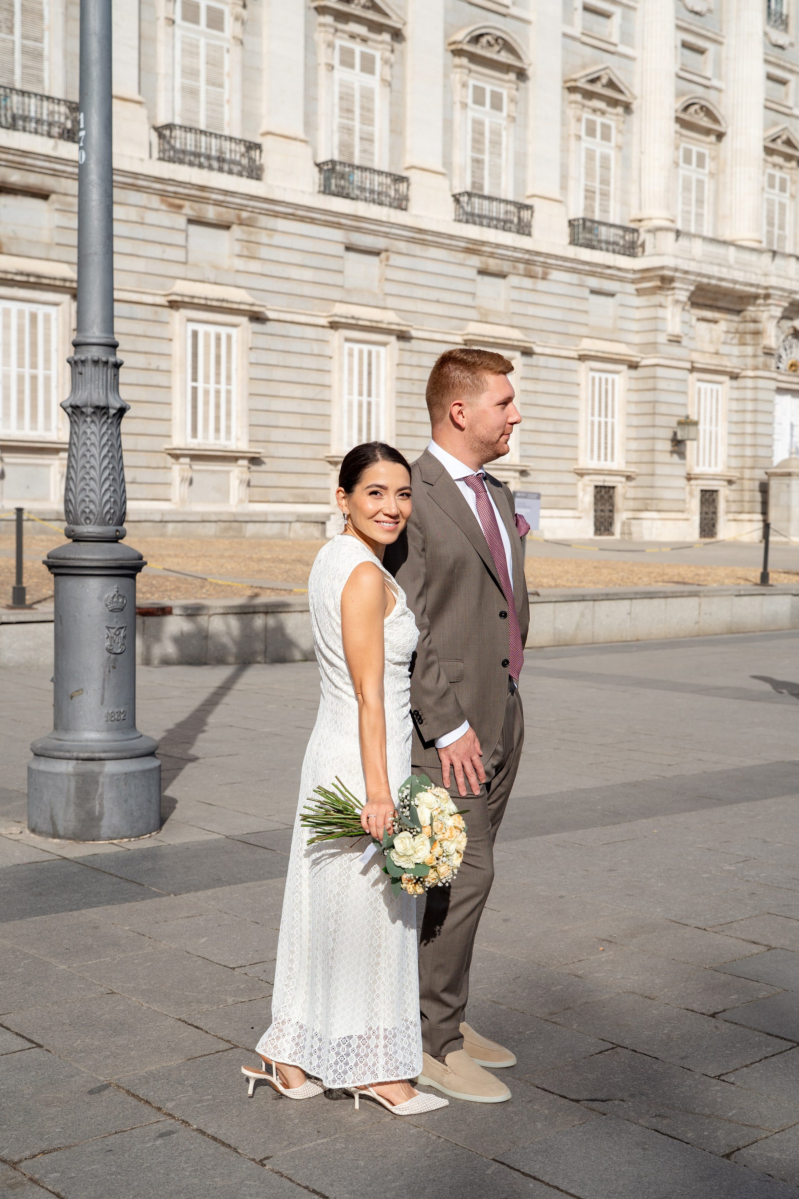 Elopement photoshoot in Madrid city centre. Fotógrafo en Madrid, España. Alyona Belyaninova