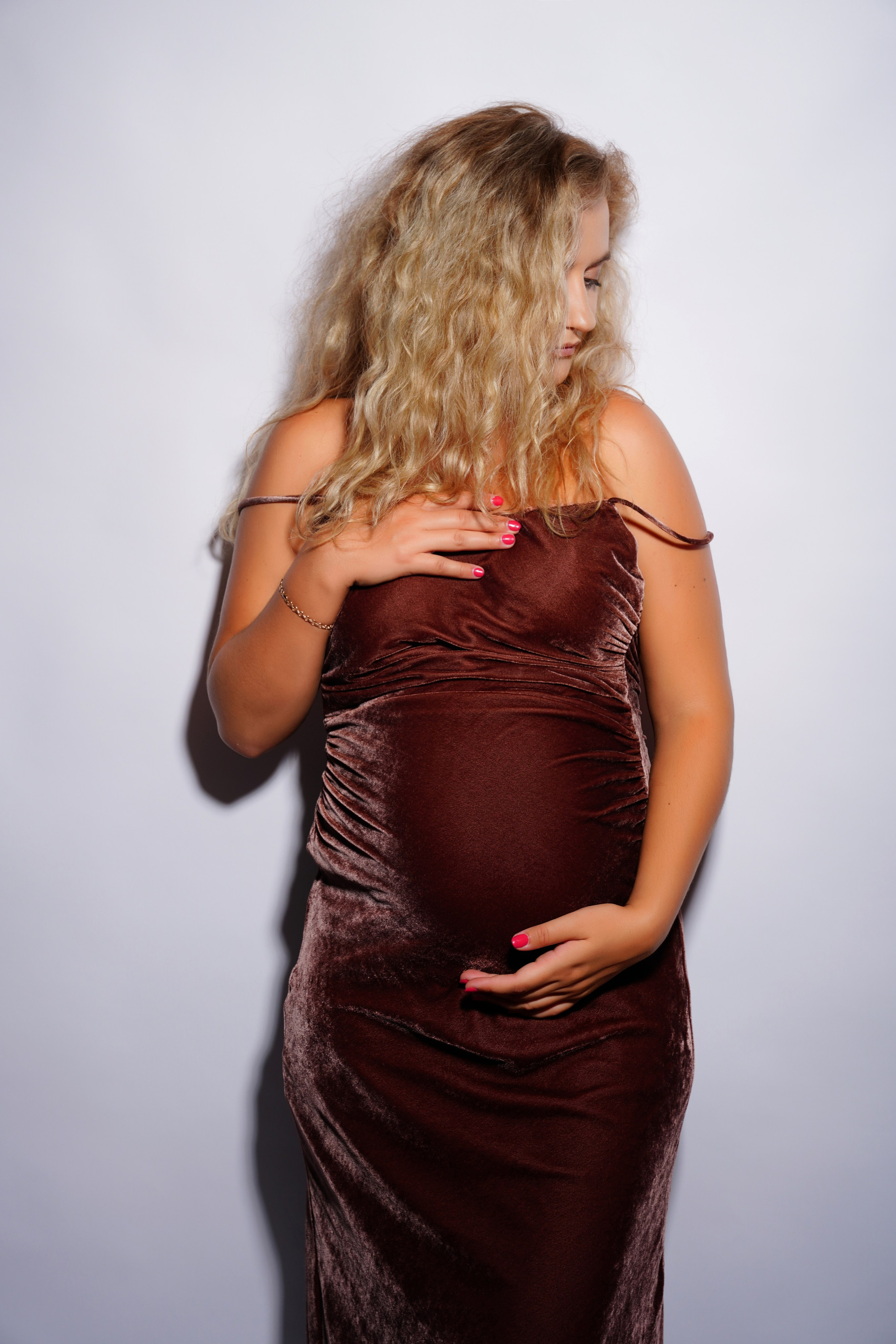 Anastasia. Neugeborenenfotografin und Retoucher in Augsburg Nastassia Schneider