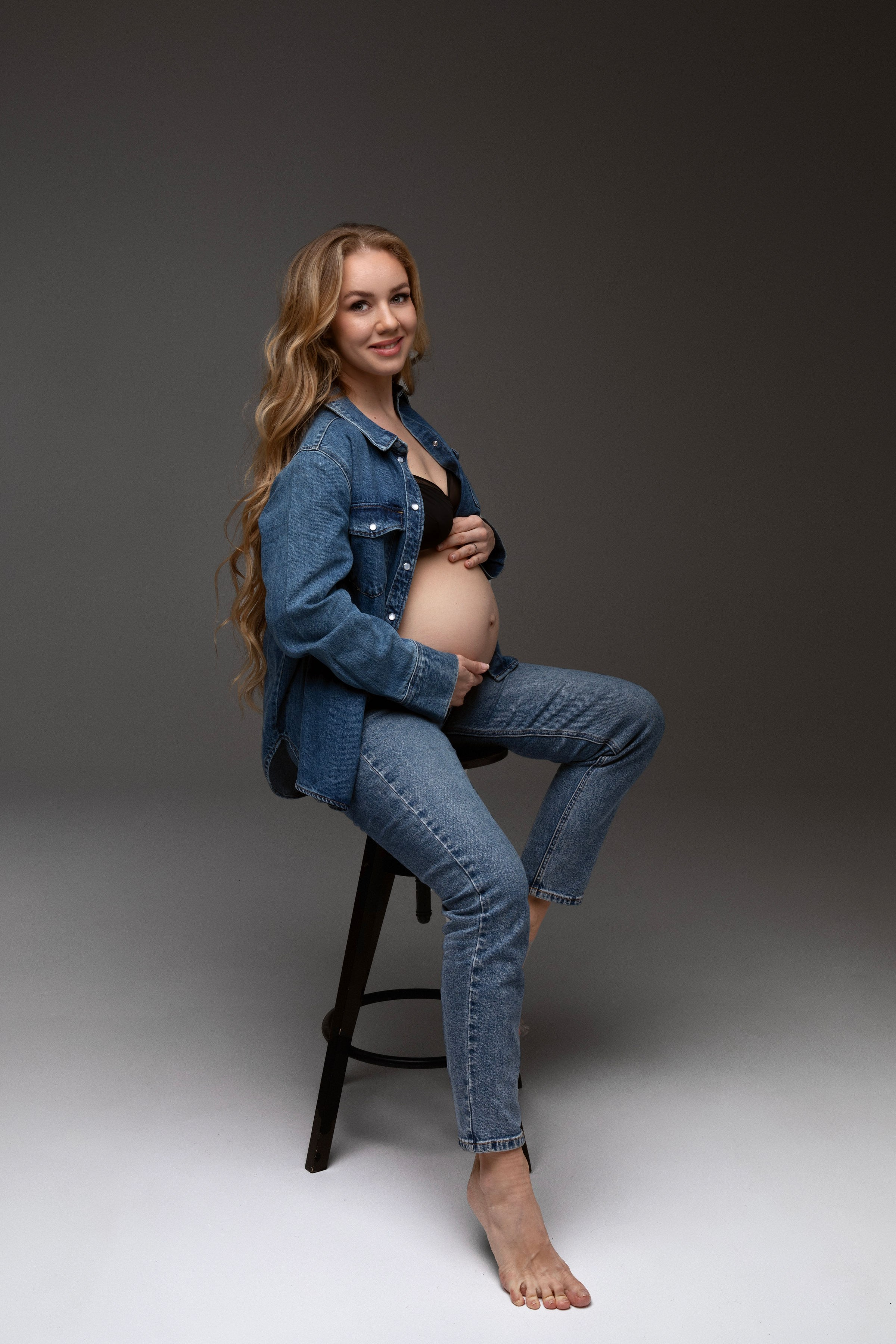 GABRIELĖ | ELEGANTIŠKA LAUKIMO FOTOSESIJA. Vestuvių ir nėščiųjų fotografė Raminta Razmaitė