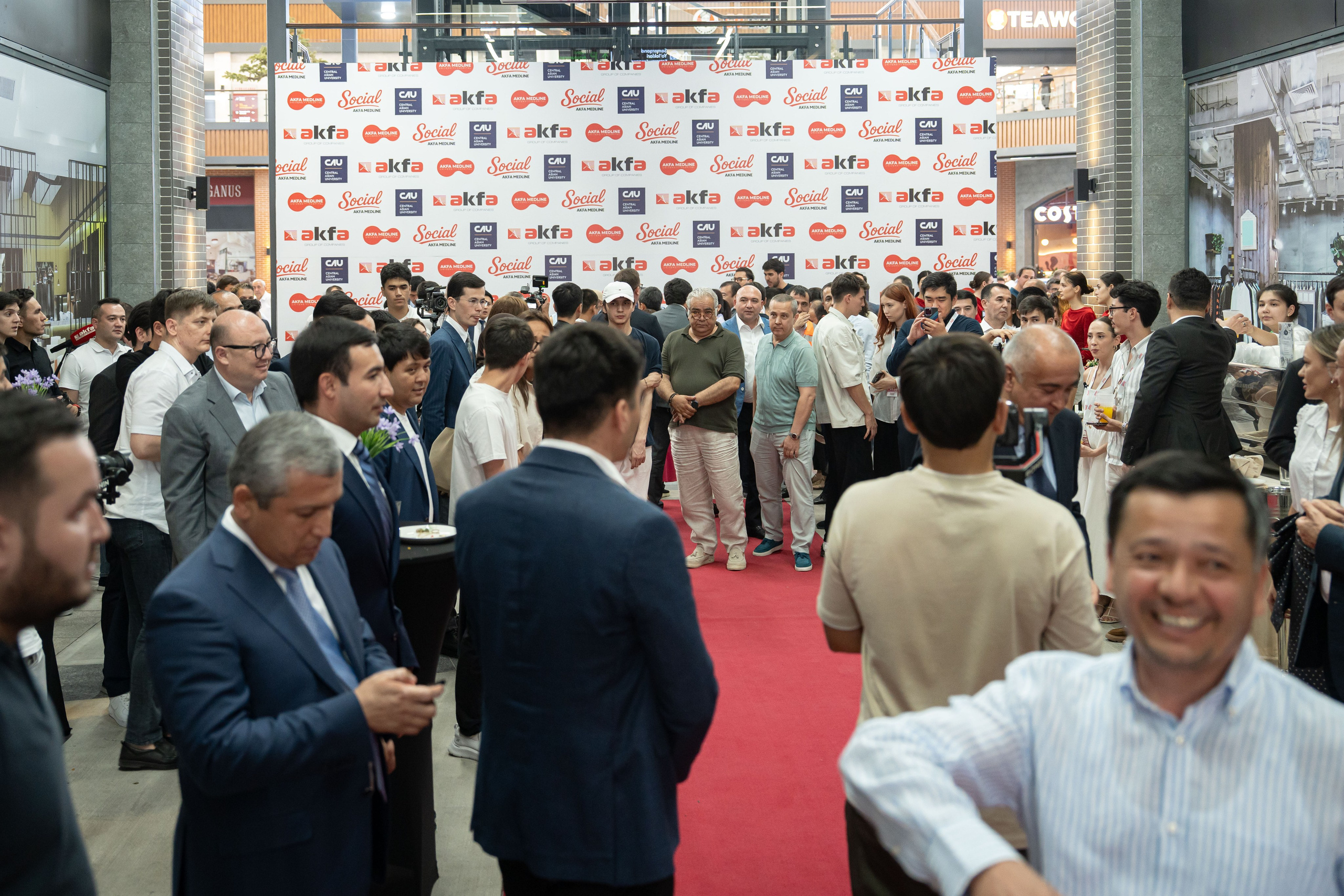 AKFA Group анонсировала начало строительства уникального медицинского стартапа — AKFA Medline Social. Георгий Намазов | Фотограф в Ташкенте